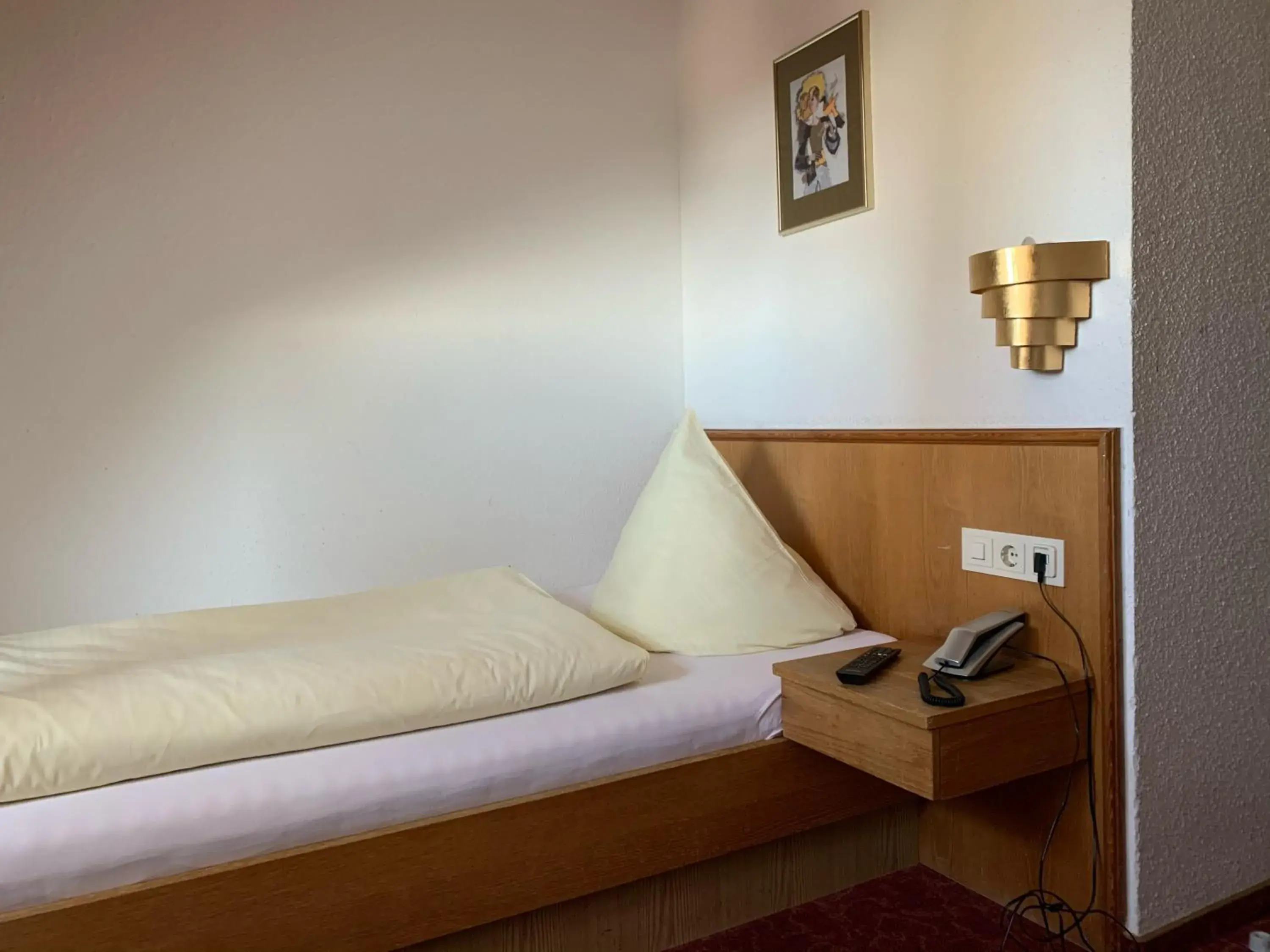 Small Single Room - single occupancy in Hotel Wurzer Small Single Room - single occupancy in Hotel Wurzer