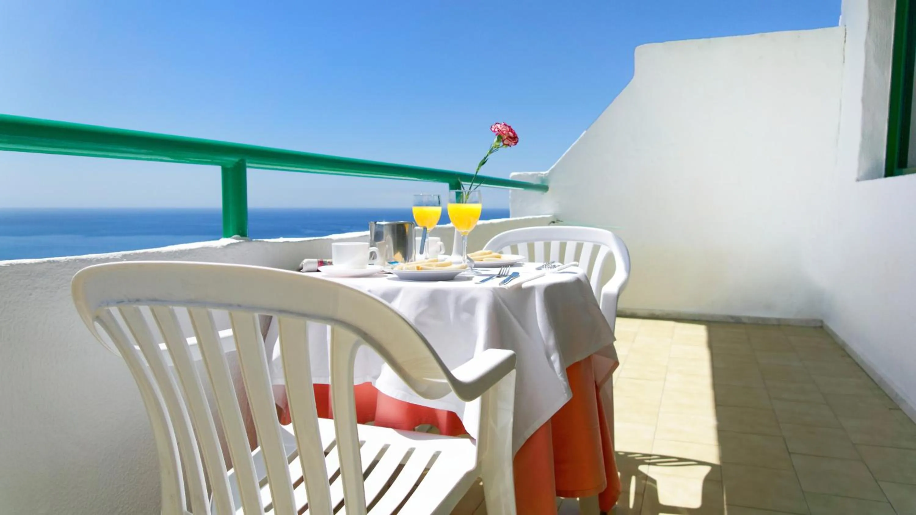 Decorative detail in Apartamentos Monteparaiso