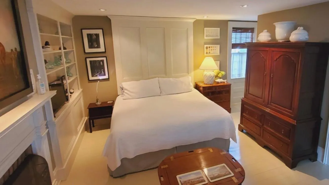 Bed in Dot's Landing Garden Room