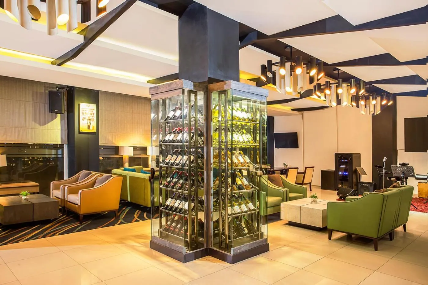 Lounge or bar in Swiss-Belhotel Jambi