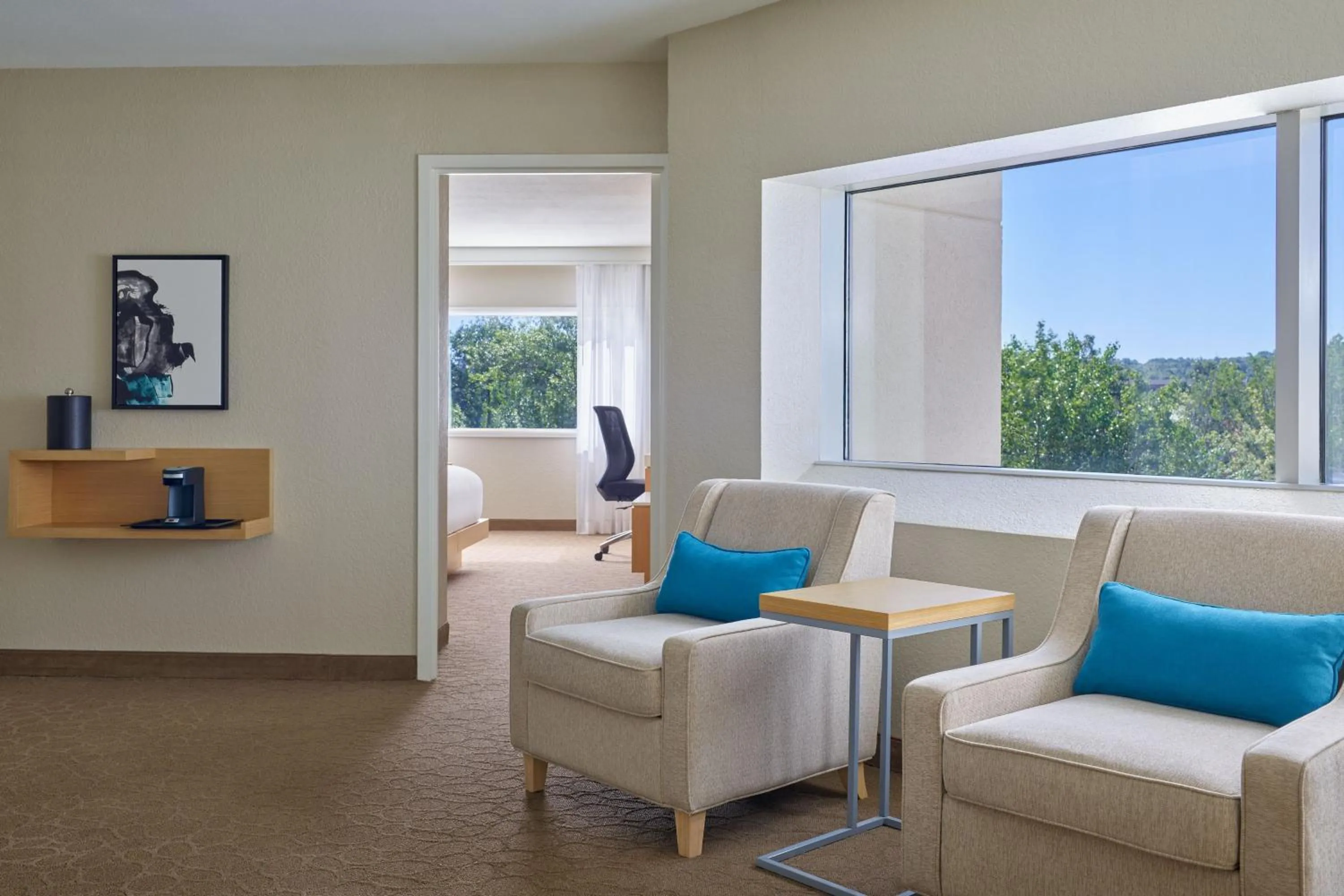 Photo of the whole room in Delta Hotels by Marriott Little Rock West