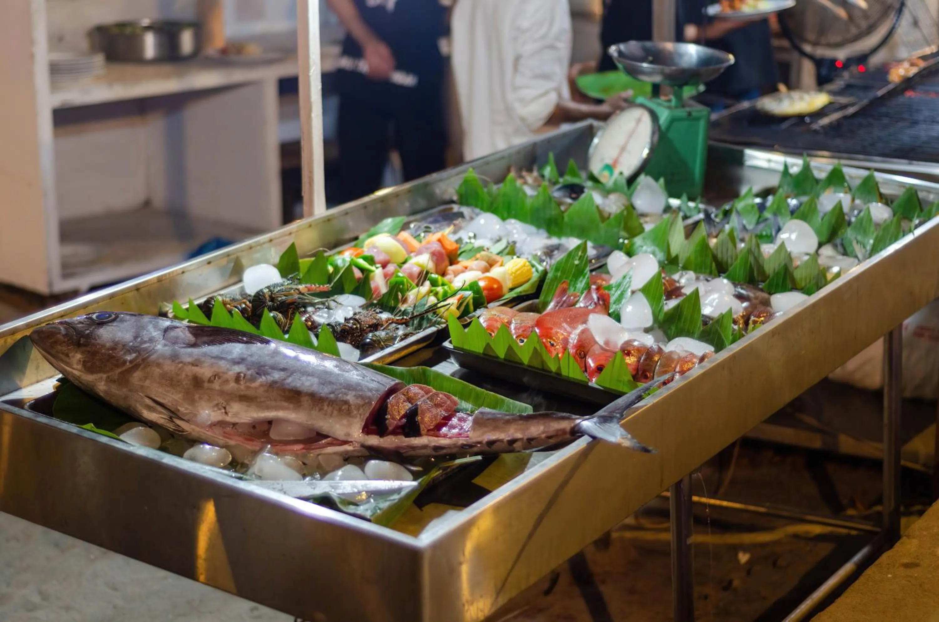 Restaurant/places to eat in Warna Beach Hotel