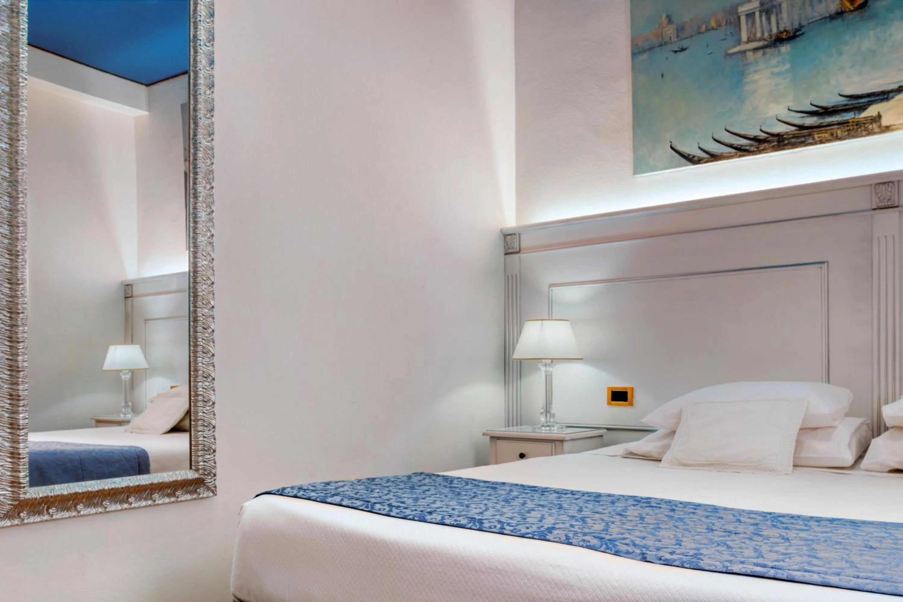 Decorative detail, Bed in Hotel Al Piave