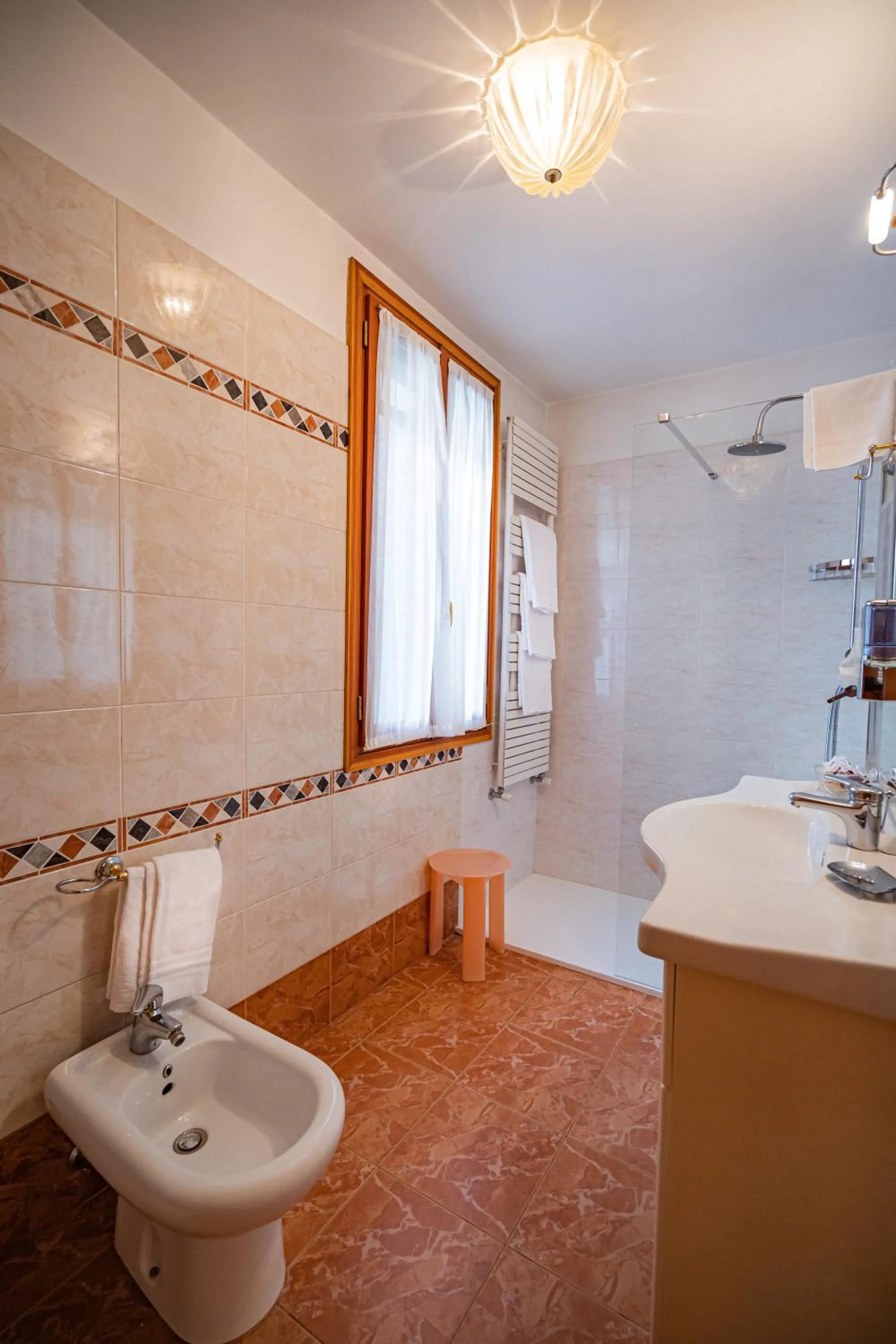 Shower in Hotel Al Piave