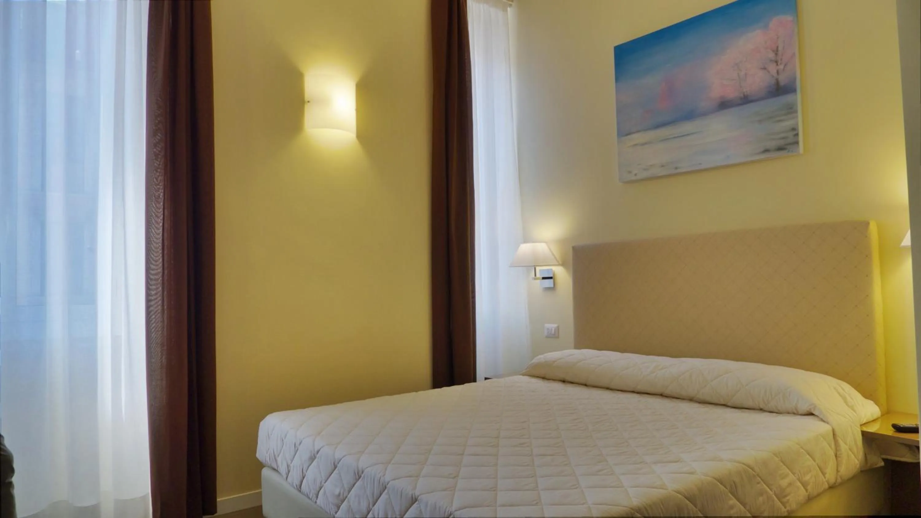 Photo of the whole room in Hotel Ferton