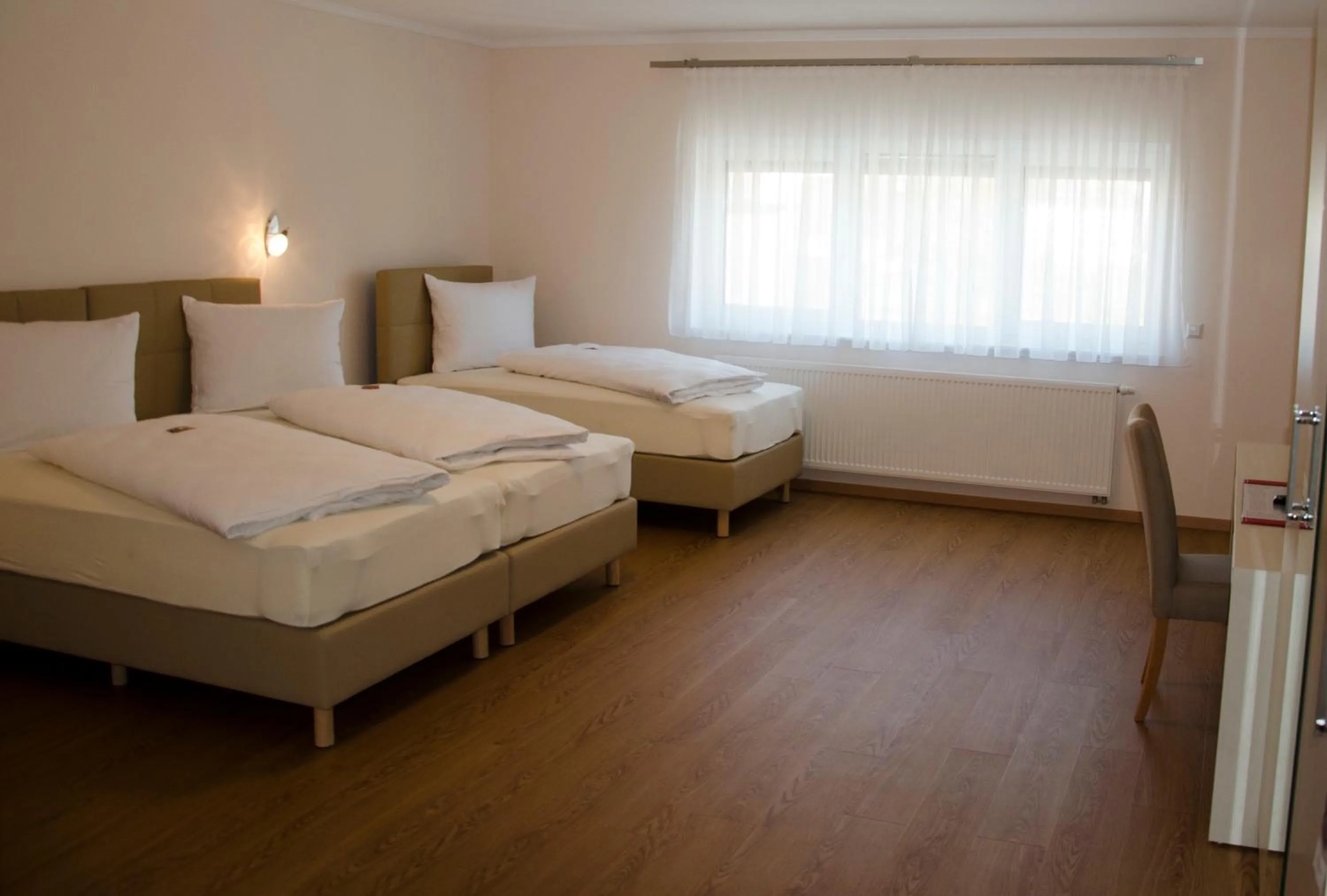 Day, Bed in Kraichgauhotel