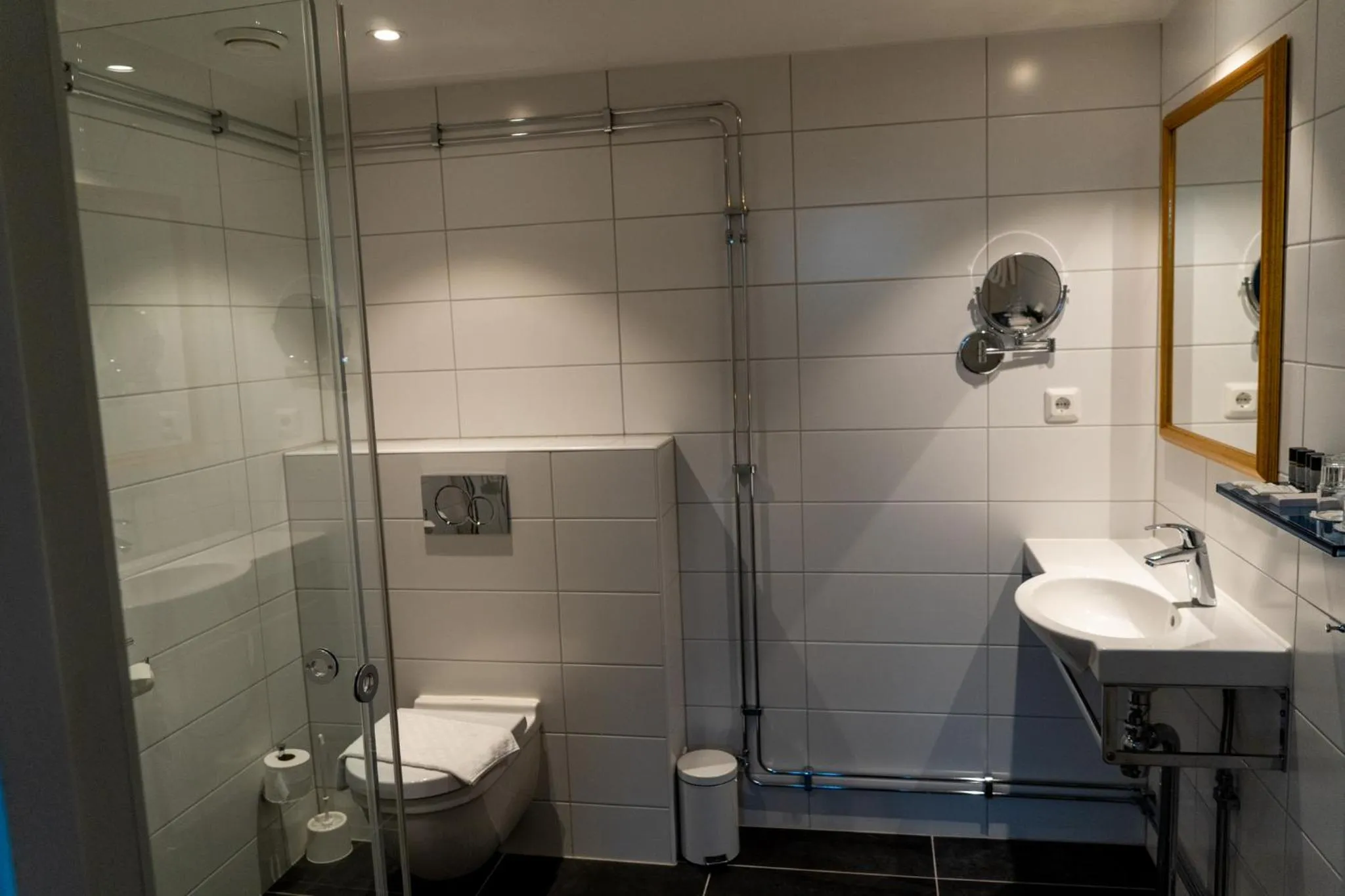 Toilet in Vänerport Stadshotell i Mariestad