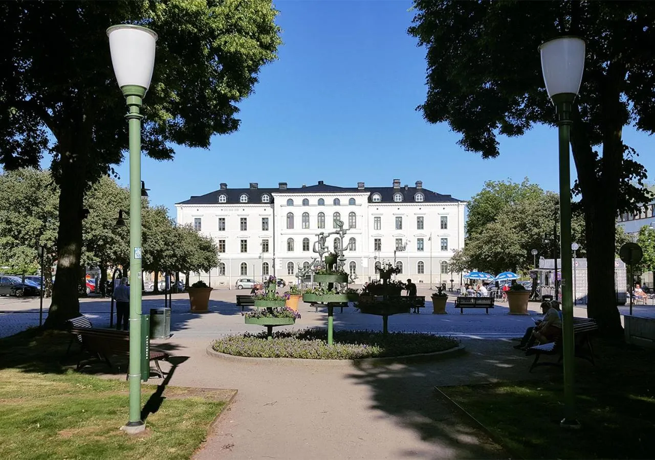 Property building in Vänerport Stadshotell i Mariestad