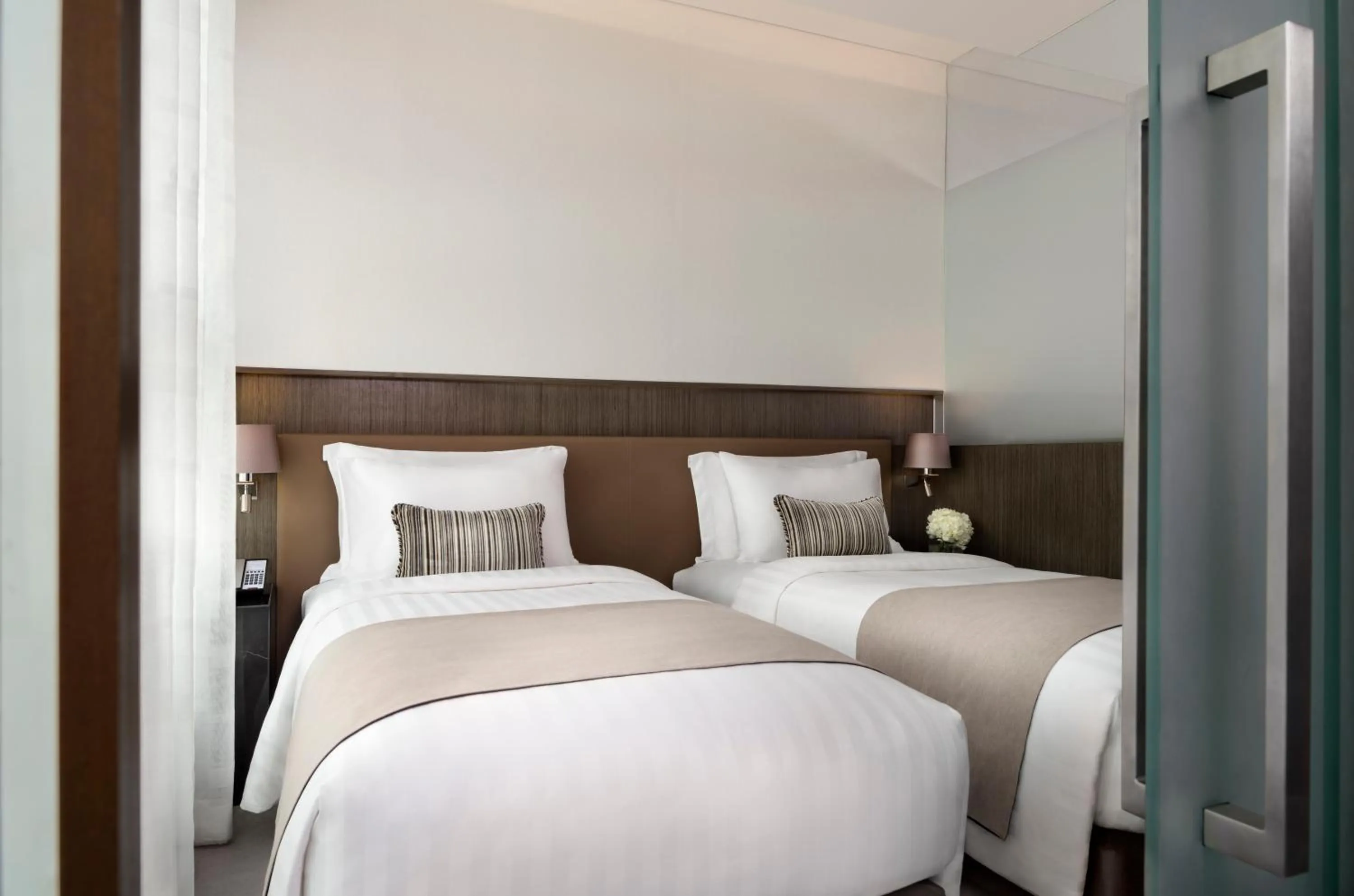 Bedroom, Bed in Lancaster Bangkok