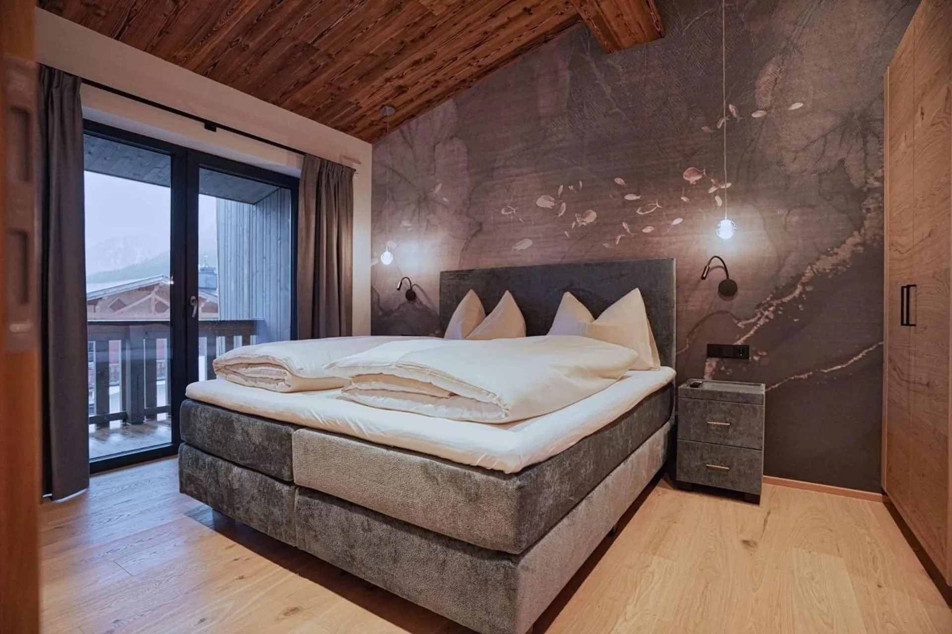 Bed in Hotel & Appartements Heigenhauser