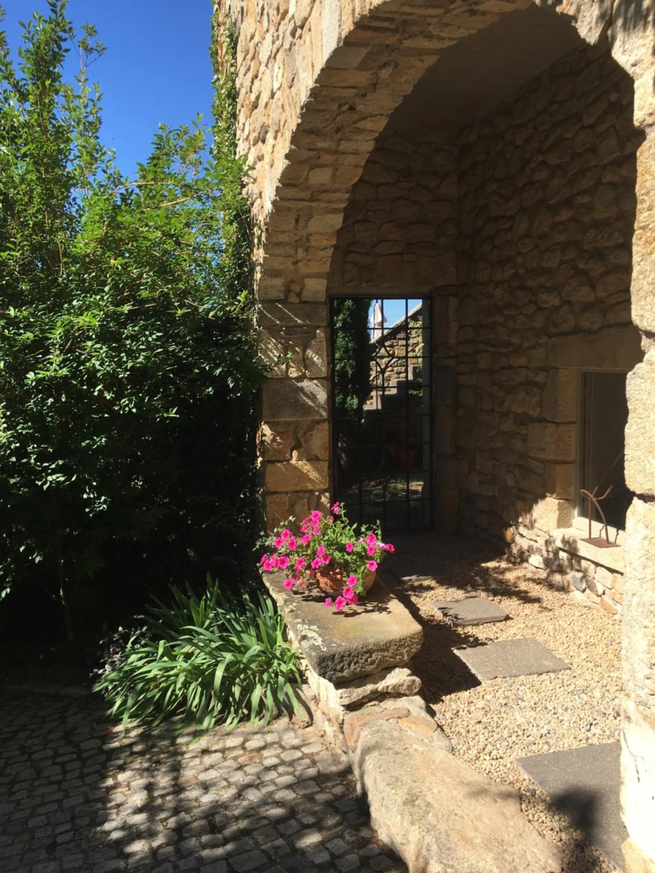 Property building in La Charmeraie