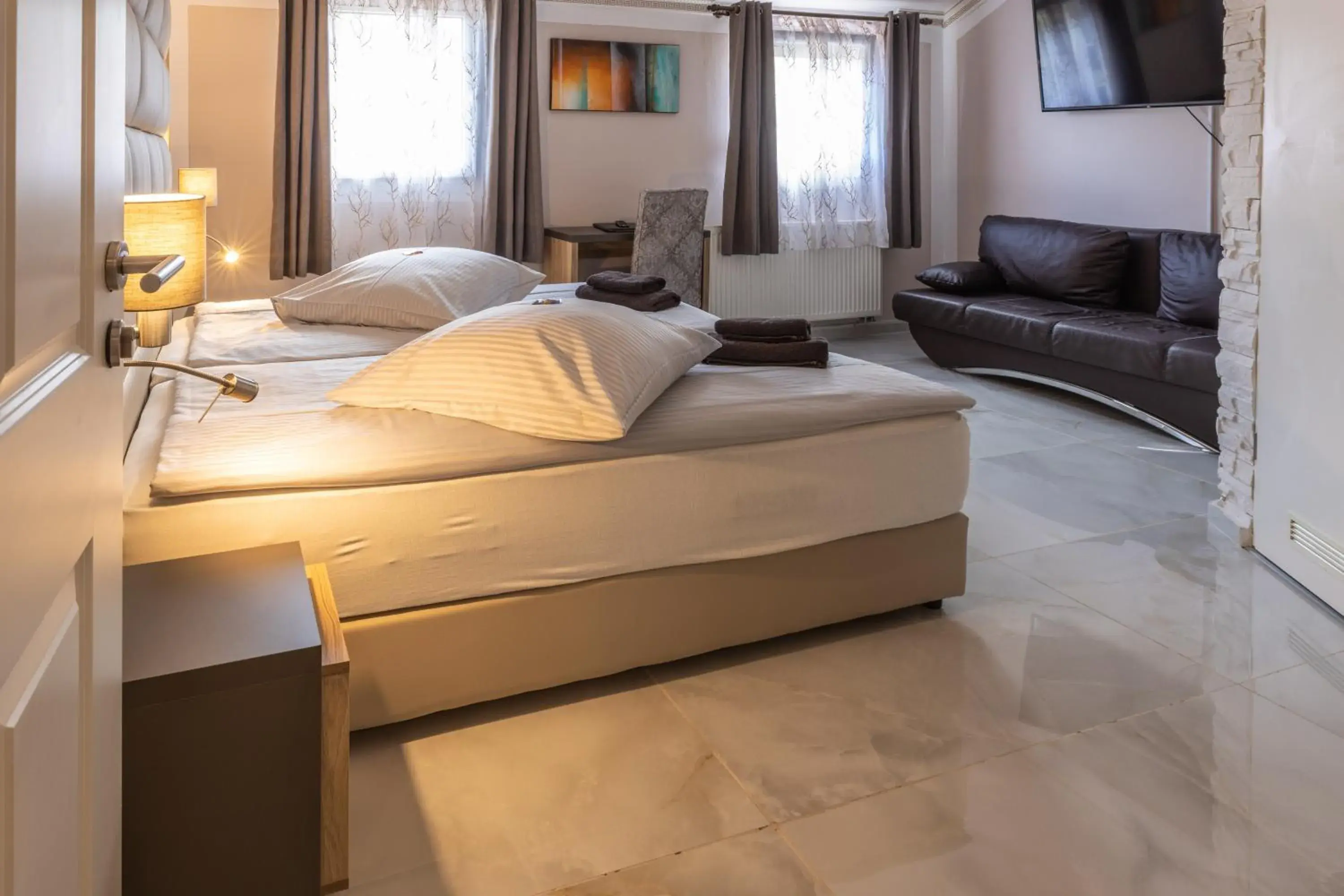 Triple Room in Hotel Restaurant Meteora Triple Room in Hotel Restaurant Meteora