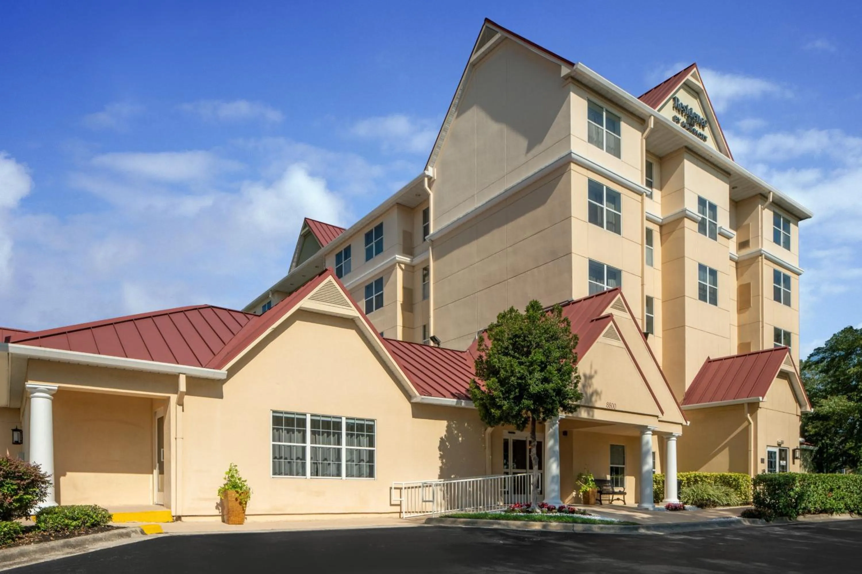 Property building in Residence Inn Orlando Convention Center
