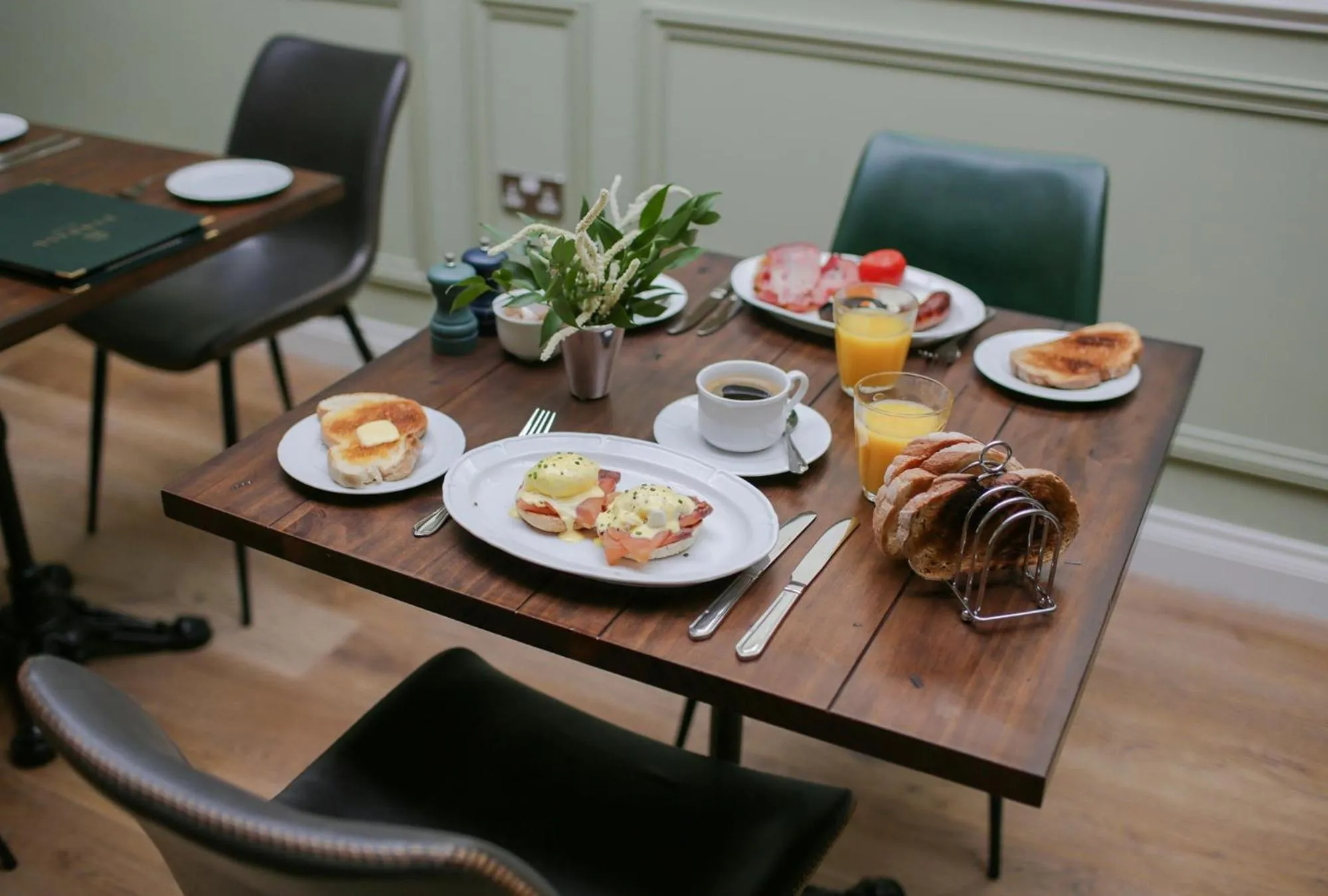 Breakfast in Tyndall Villa Boutique B&B