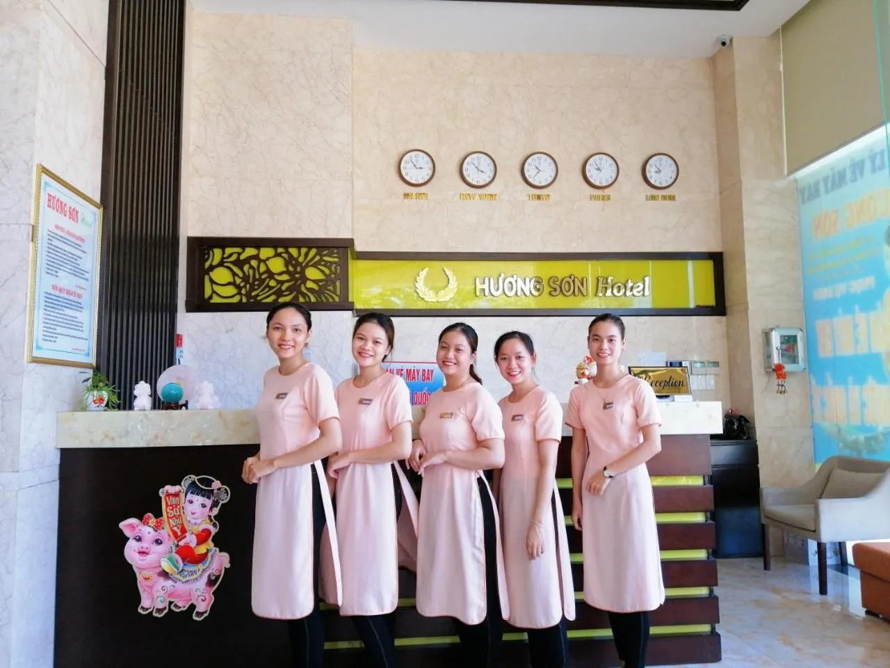 Staff in Huong Son Hotel Da Nang