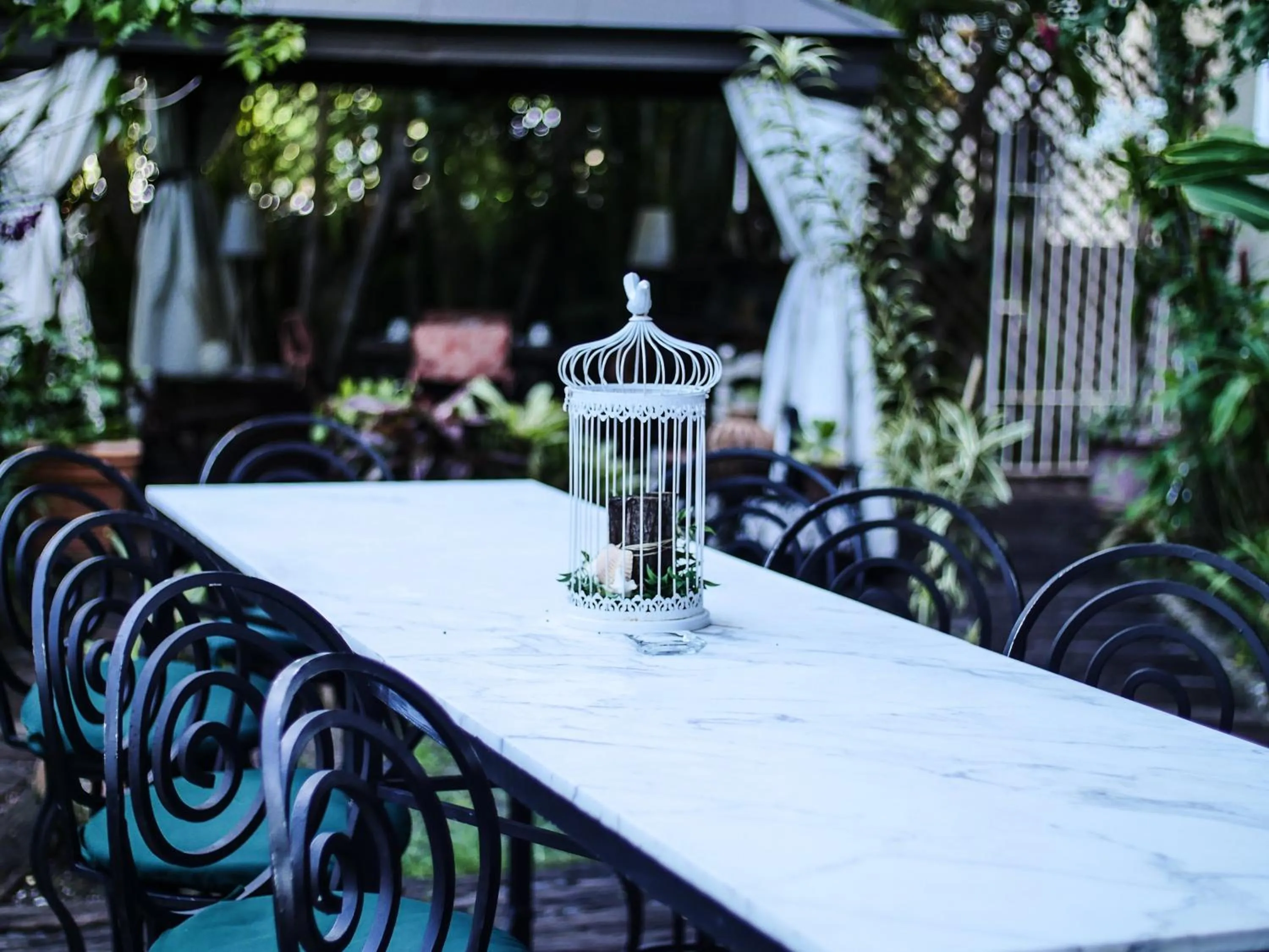 Patio in Cadet Hotel