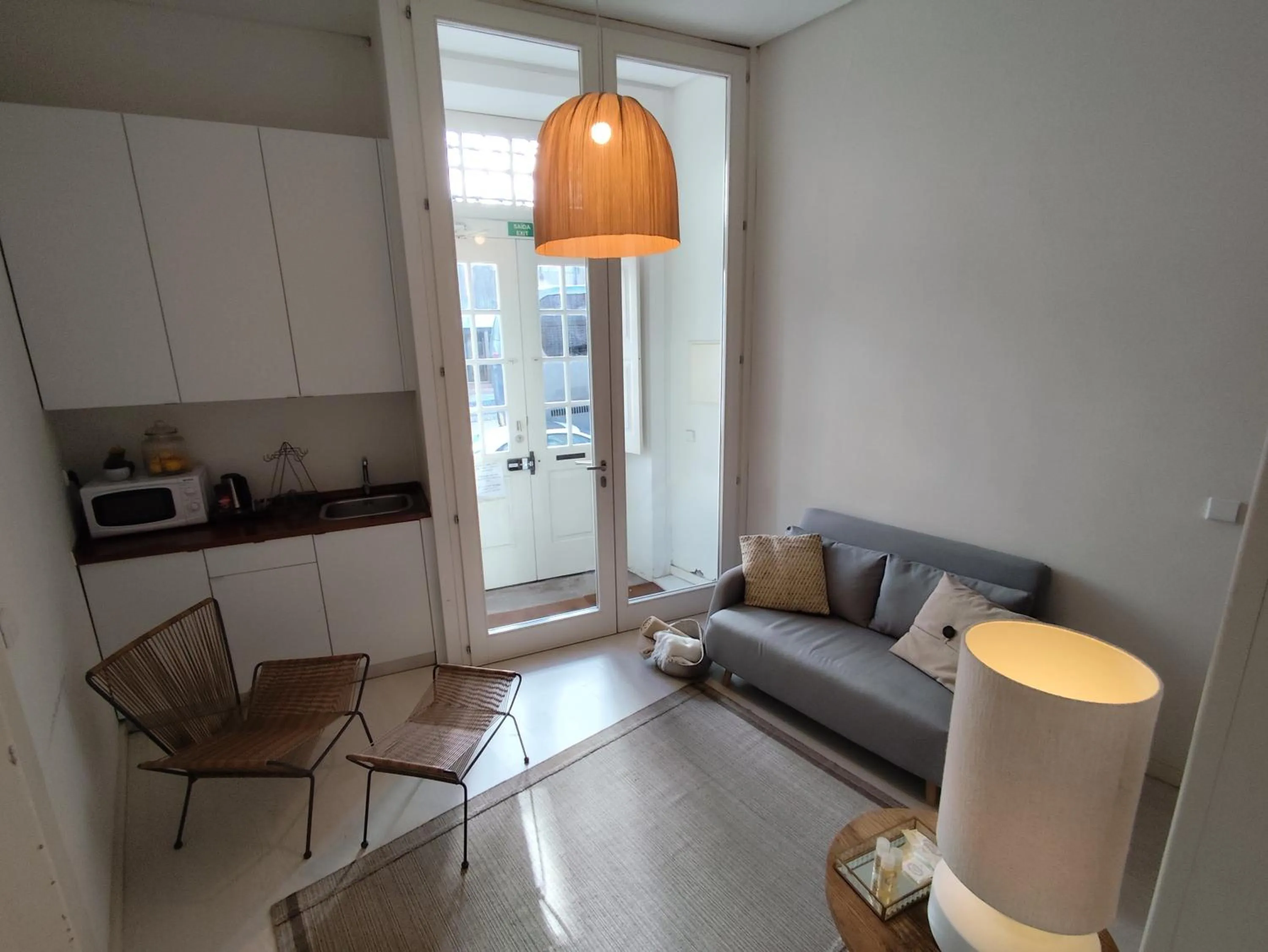 Kitchen or kitchenette in Down2Town B&B