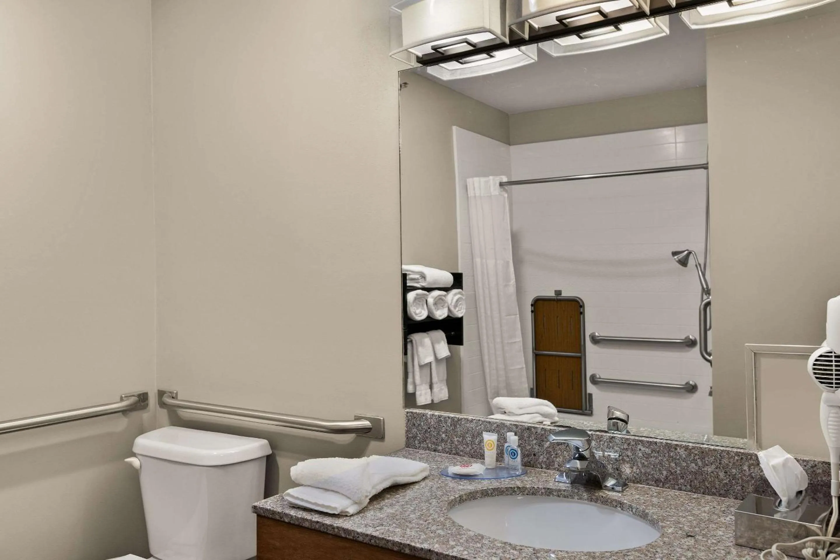 Bedroom in Comfort Inn & Suites Ludington near US-10