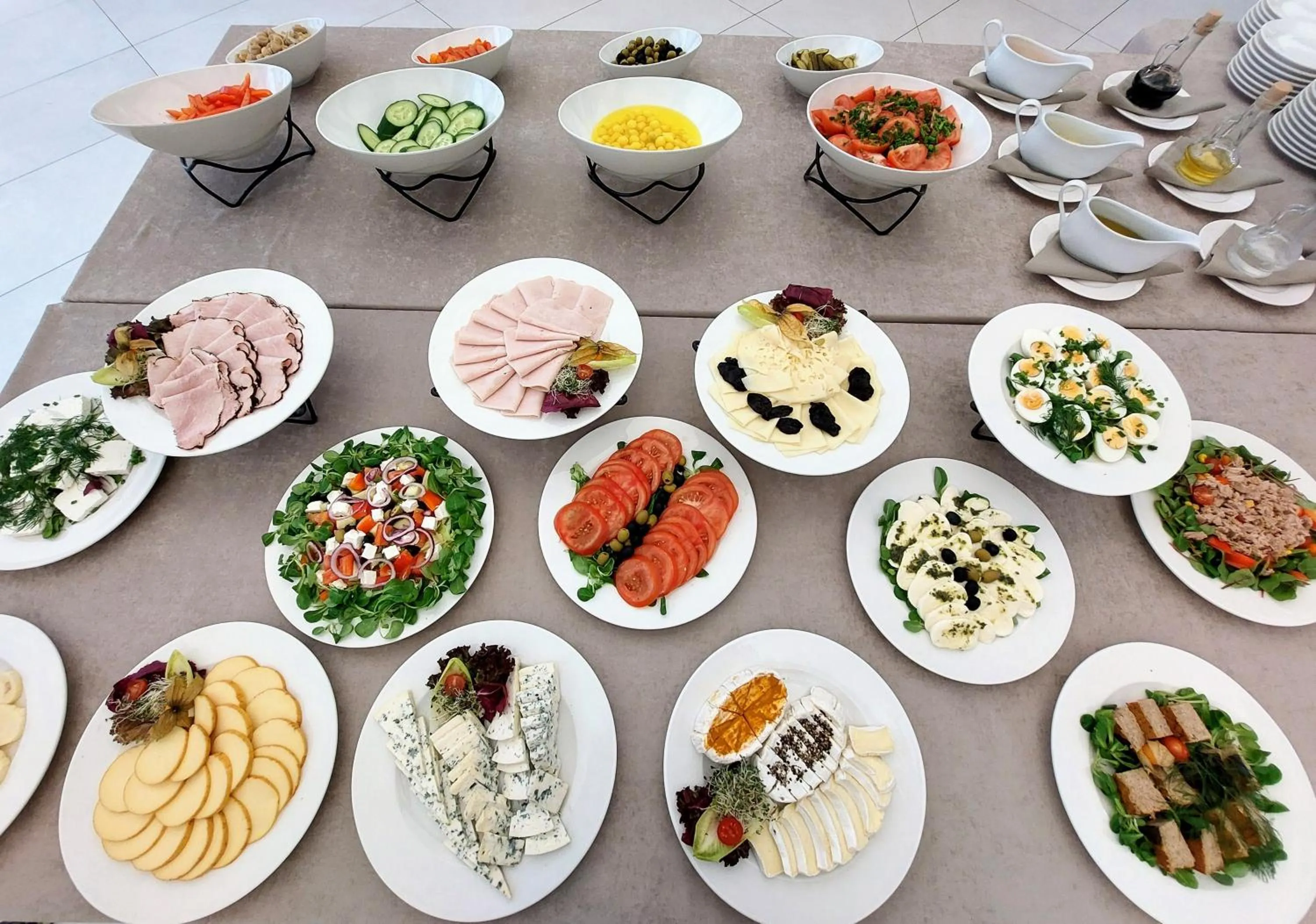 Food close-up in 70s Guest room