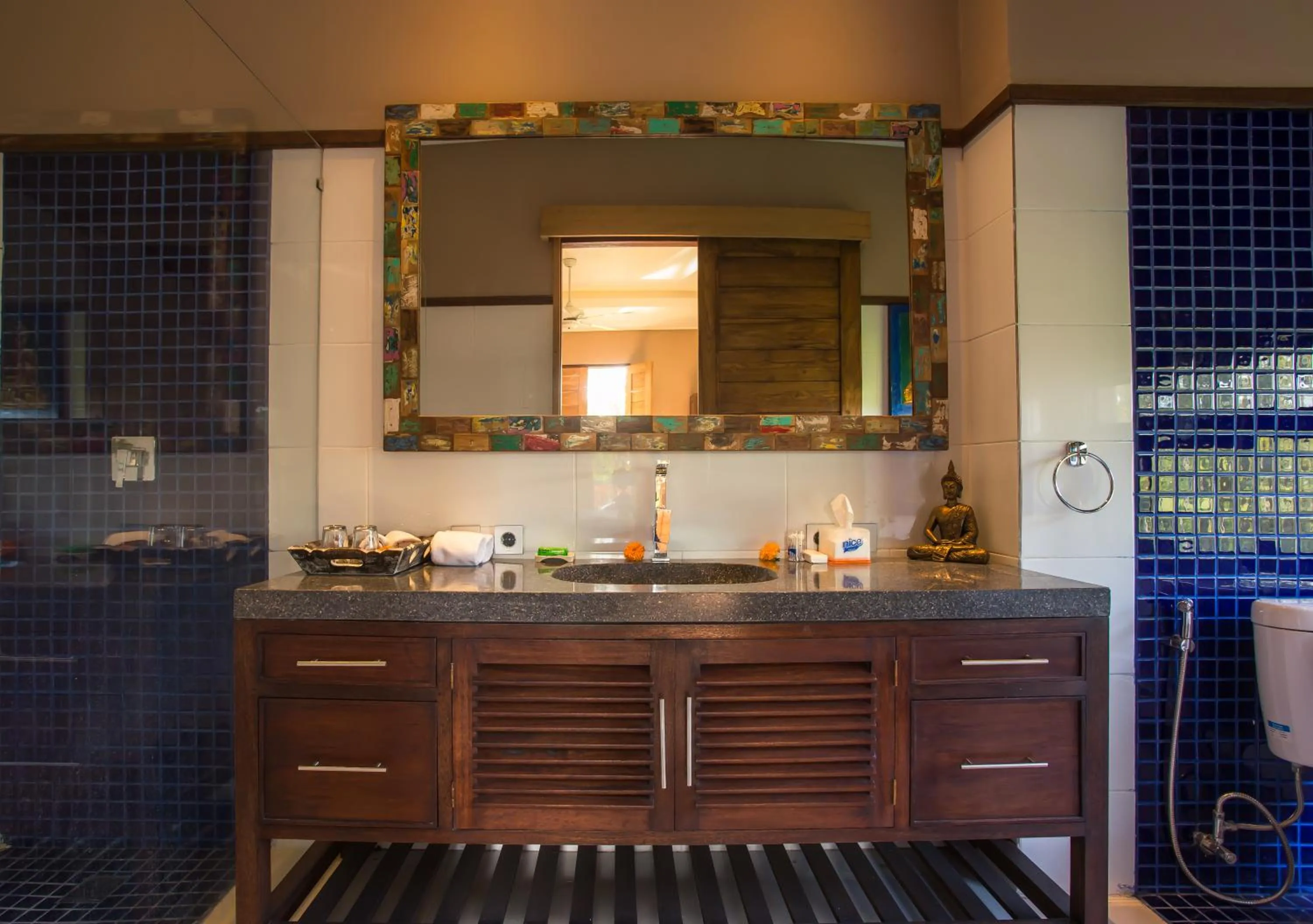 Bathroom in Solo Villas & Retreat