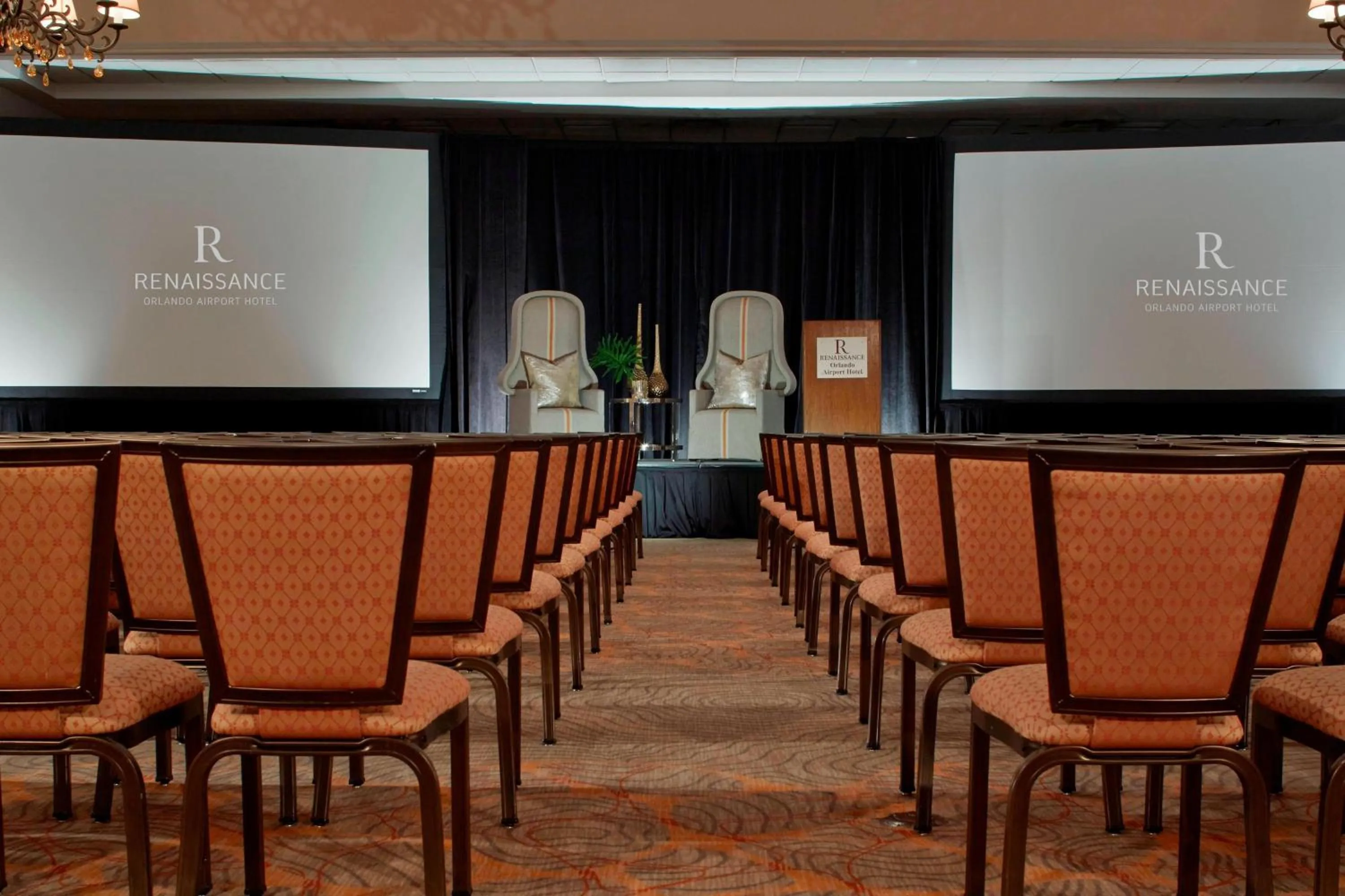 Meeting/conference room in Renaissance Orlando Airport Hotel