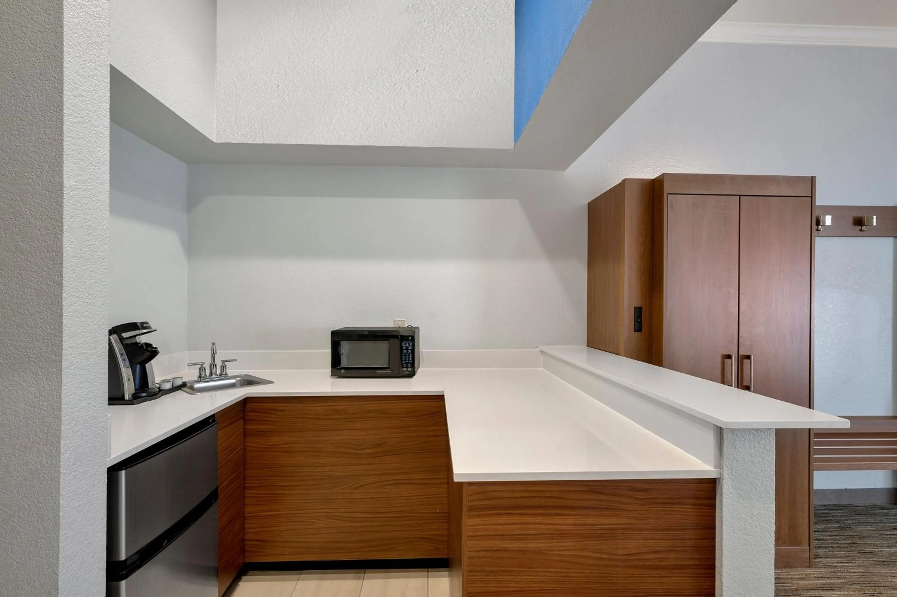 Photo of the whole room in Holiday Inn Express Hotel & Suites Lufkin South by IHG