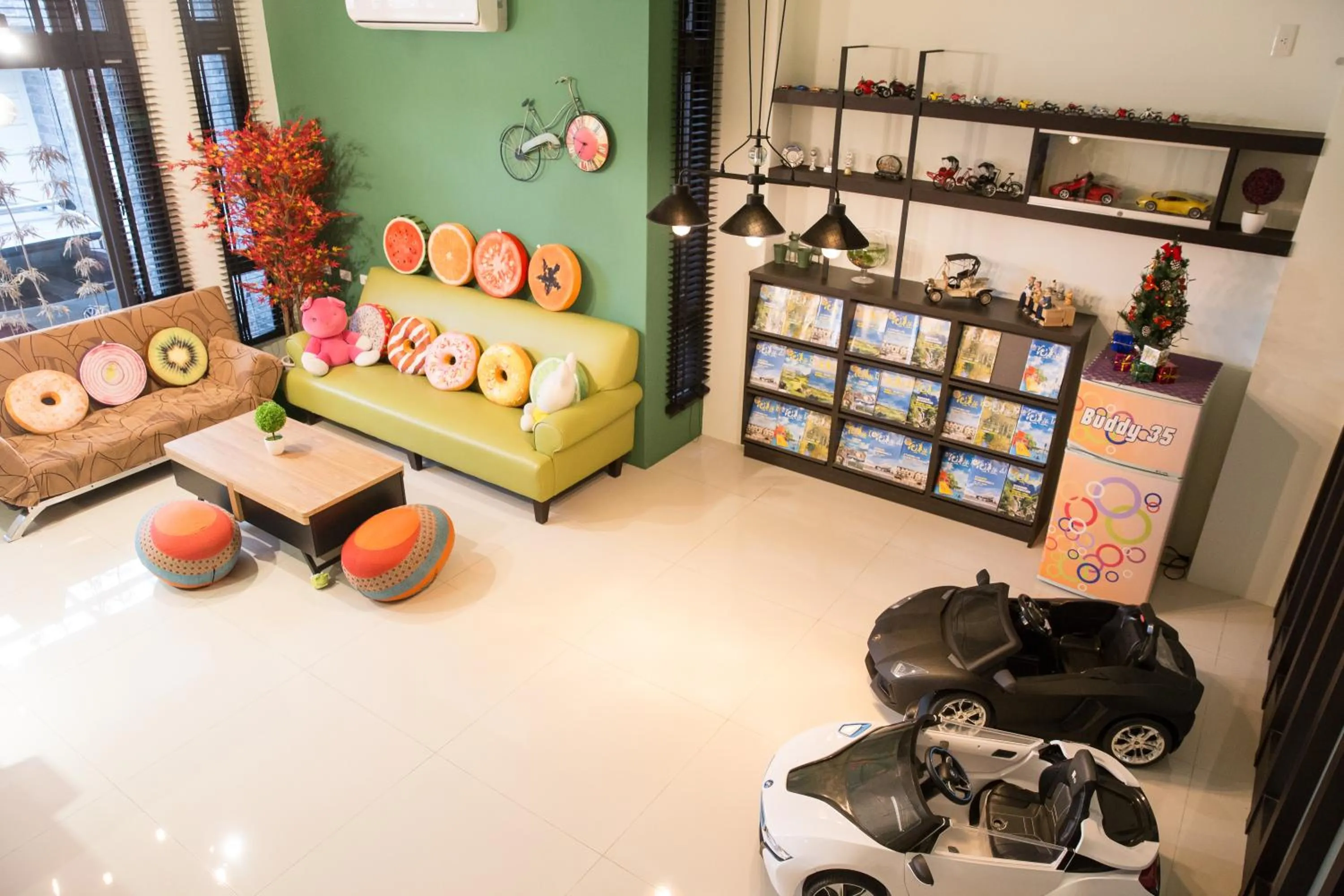 Communal lounge/ TV room in BUDDY 35