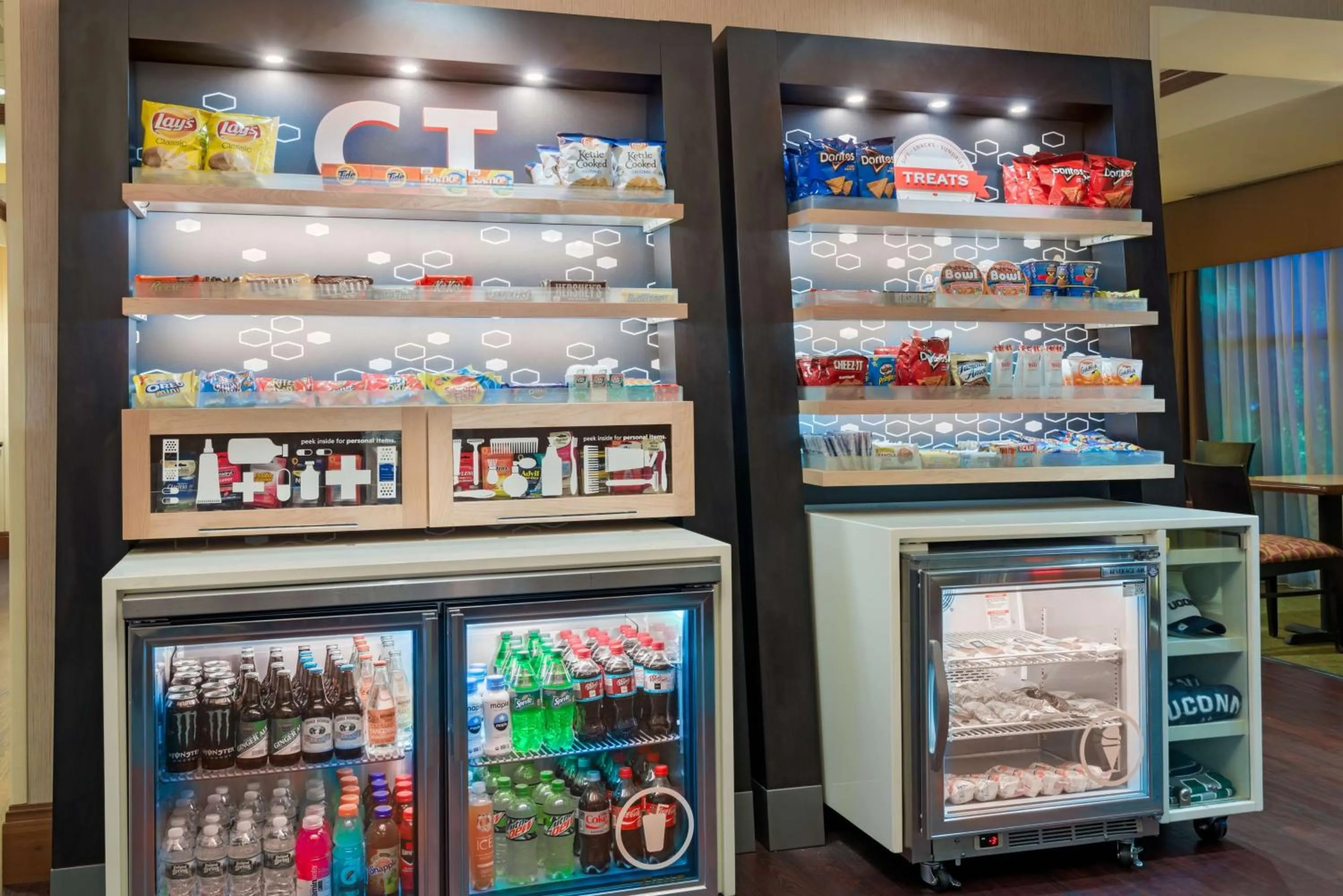 Restaurant/places to eat in Hampton Inn Springfield South Enfield