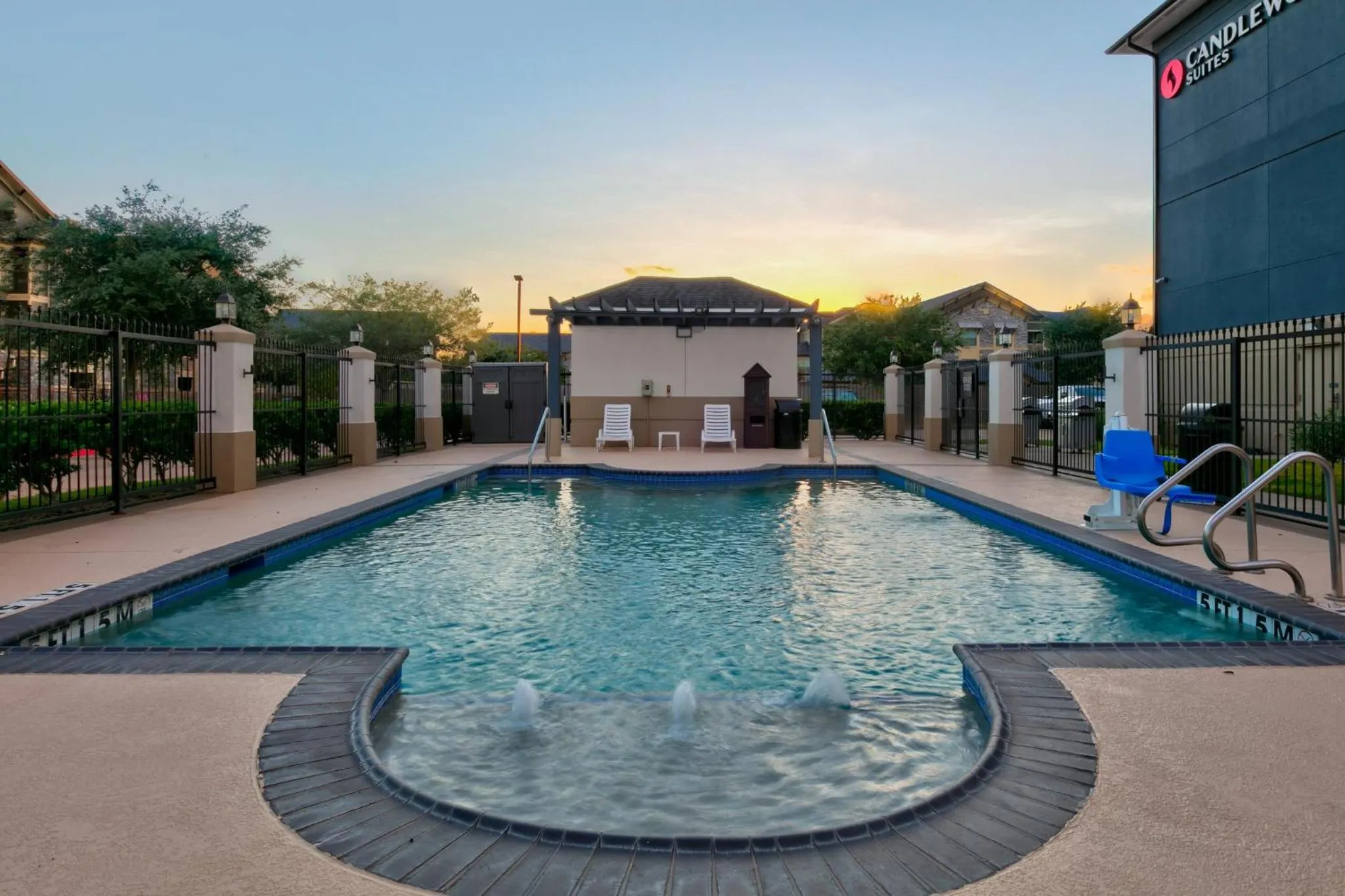 Swimming pool in Candlewood Suites Lake Jackson by IHG