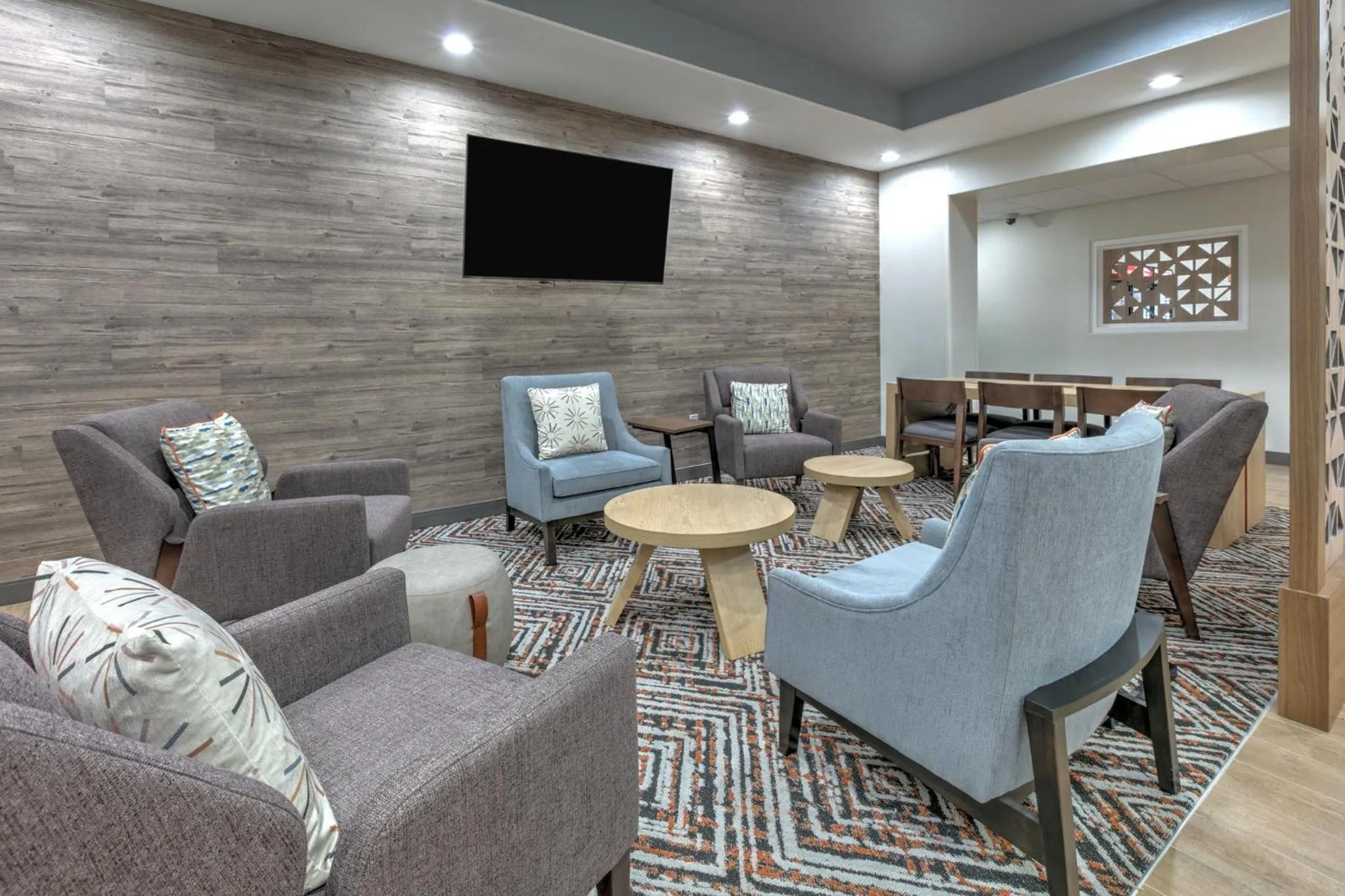 Property building in Candlewood Suites Lake Jackson by IHG