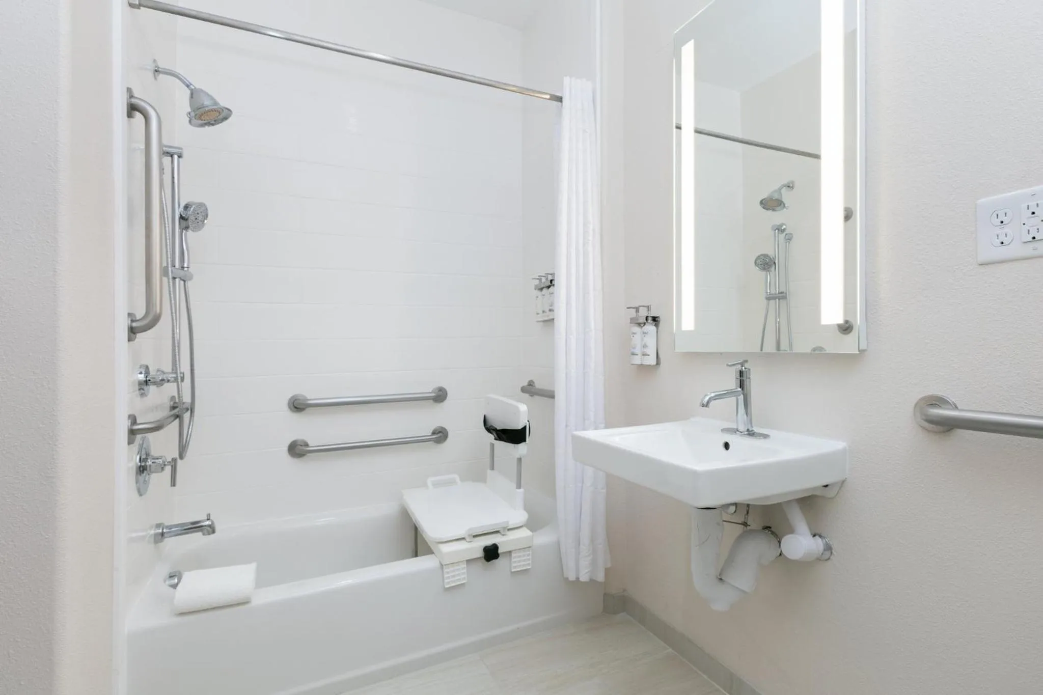 Photo of the whole room in Candlewood Suites Lake Jackson by IHG