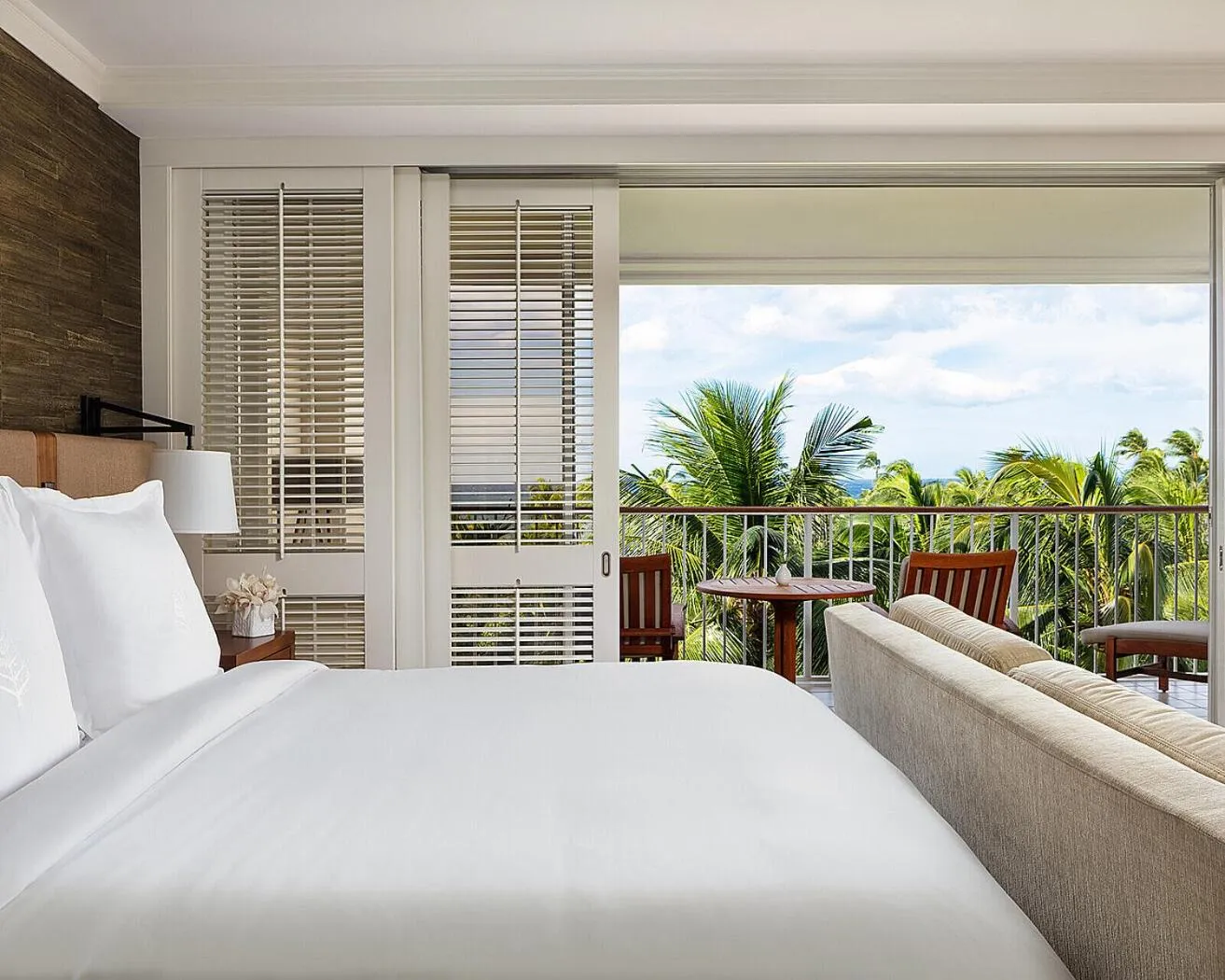 Bedroom, Bed in Four Seasons Resort Oahu at Ko Olina