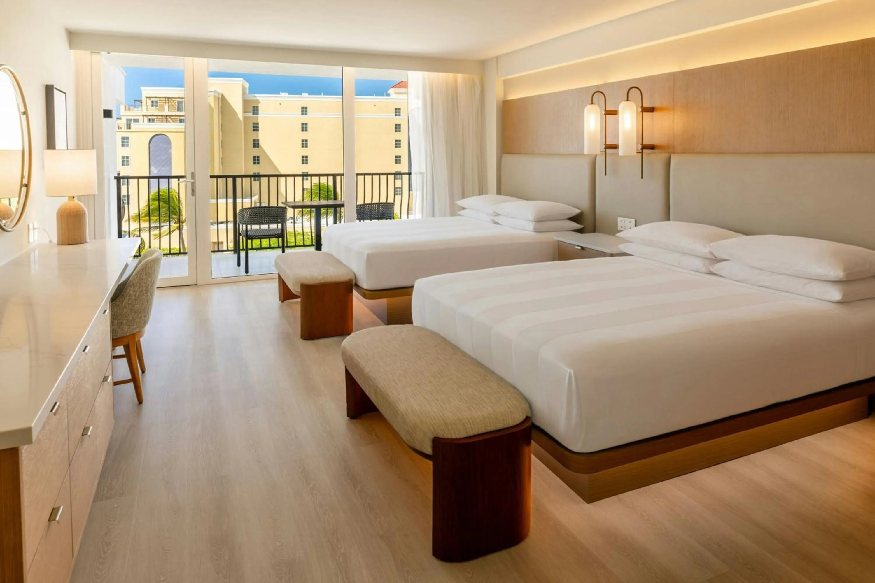 Photo of the whole room, Bed in Aruba Marriott Resort & Stellaris Casino