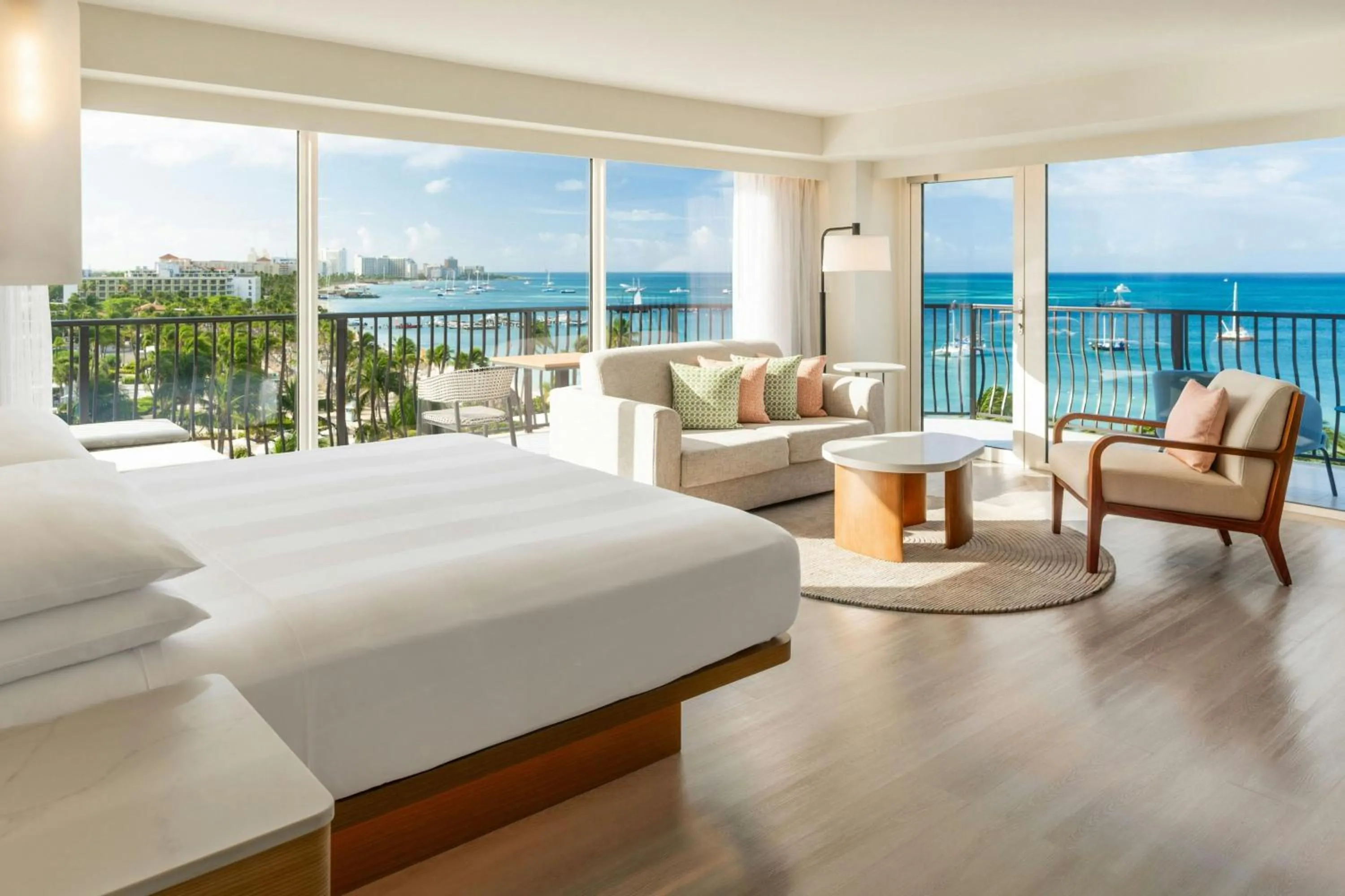 Photo of the whole room, Bed in Aruba Marriott Resort & Stellaris Casino