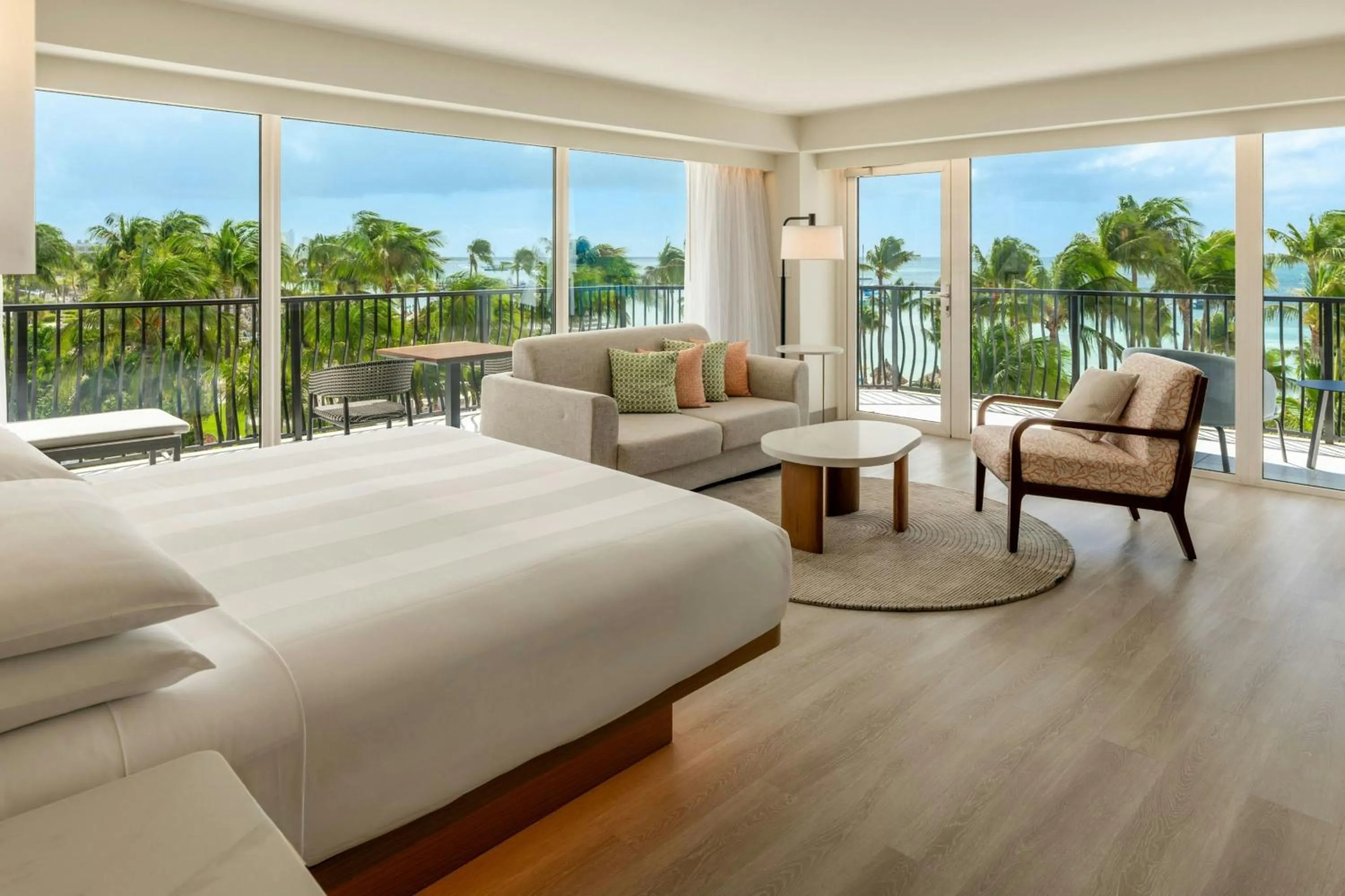 Photo of the whole room, Bed in Aruba Marriott Resort & Stellaris Casino