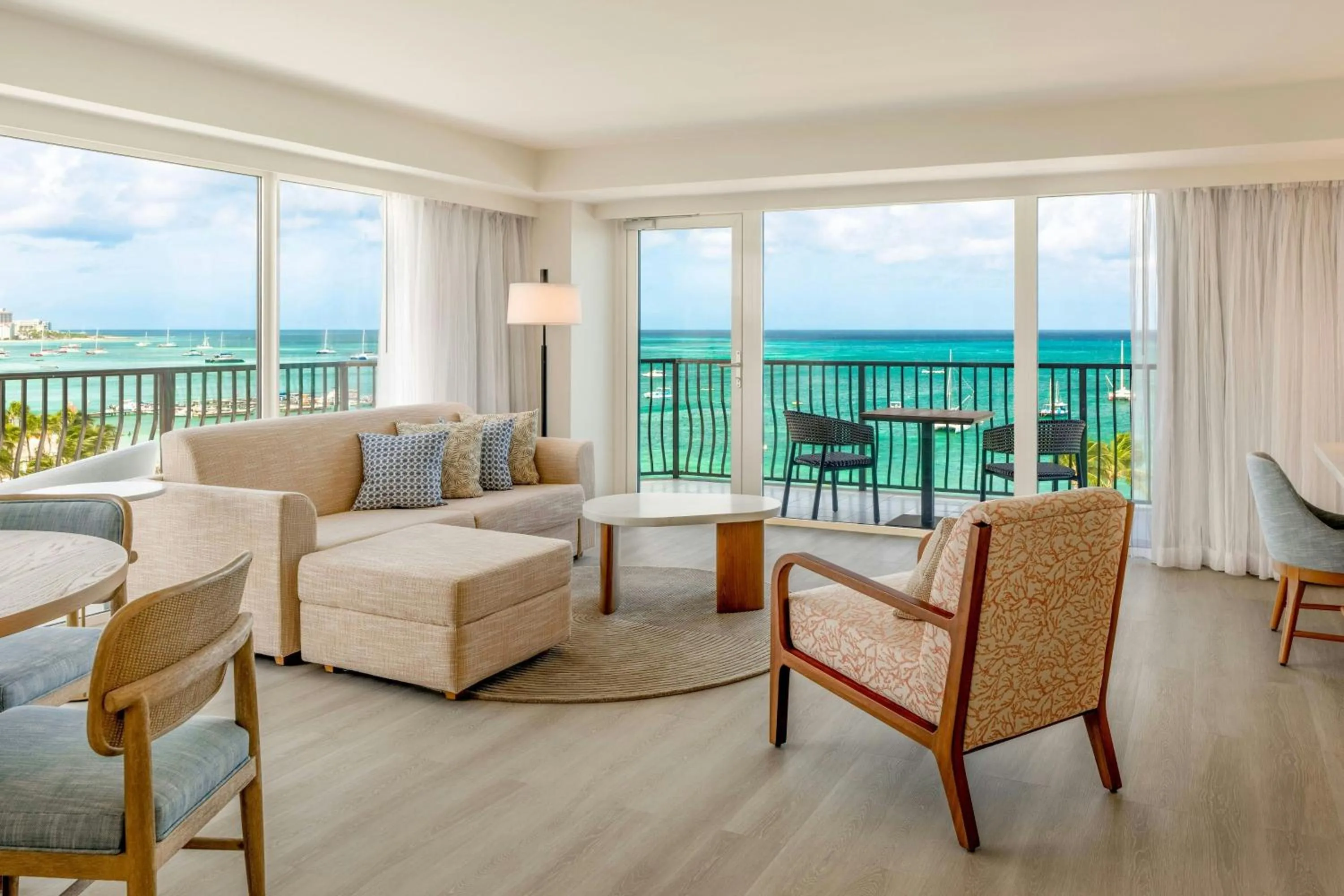 Living room in Aruba Marriott Resort & Stellaris Casino