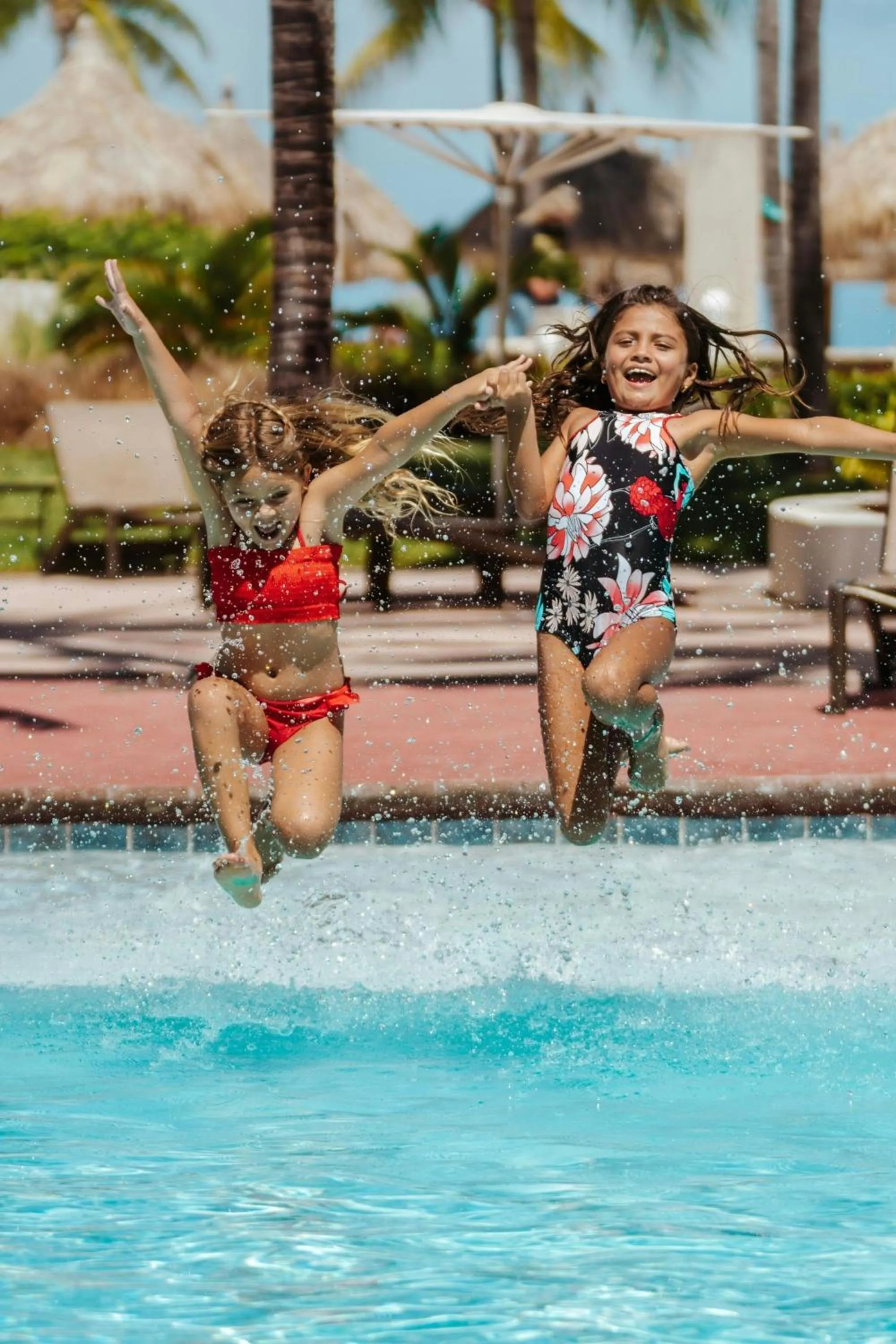 Swimming pool in Aruba Marriott Resort & Stellaris Casino