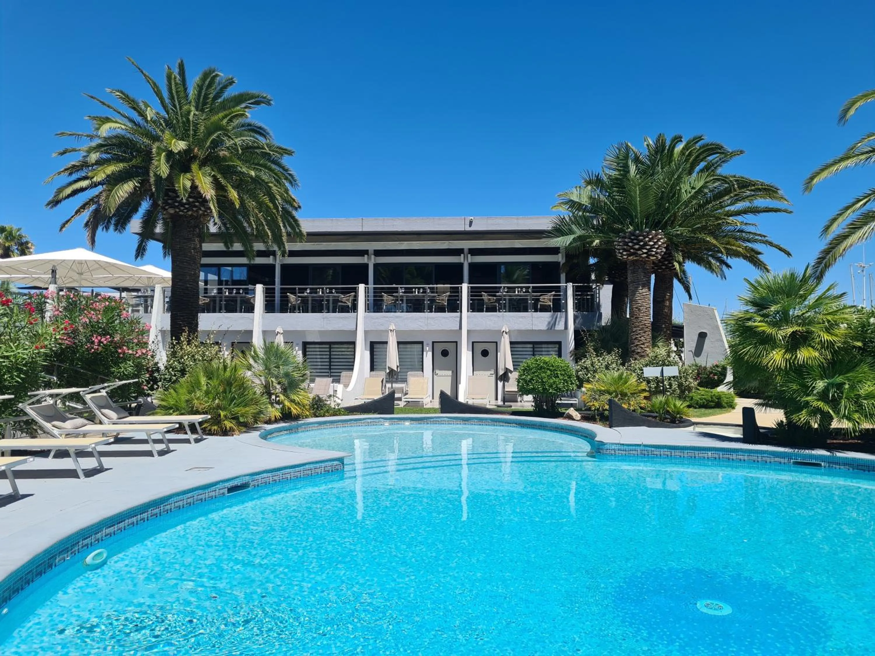 Property building in Le Spinaker