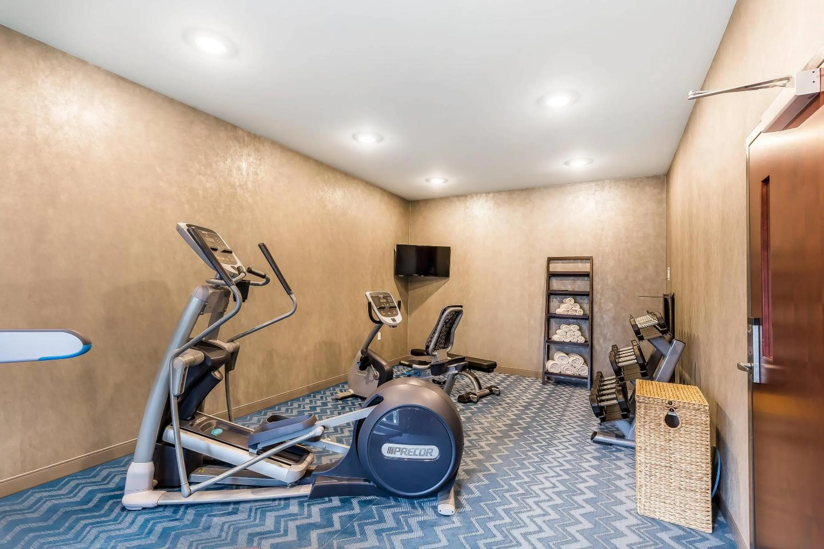 Fitness centre/facilities in Marina Bay Hotel & Suites, an Ascend Collection Hotel