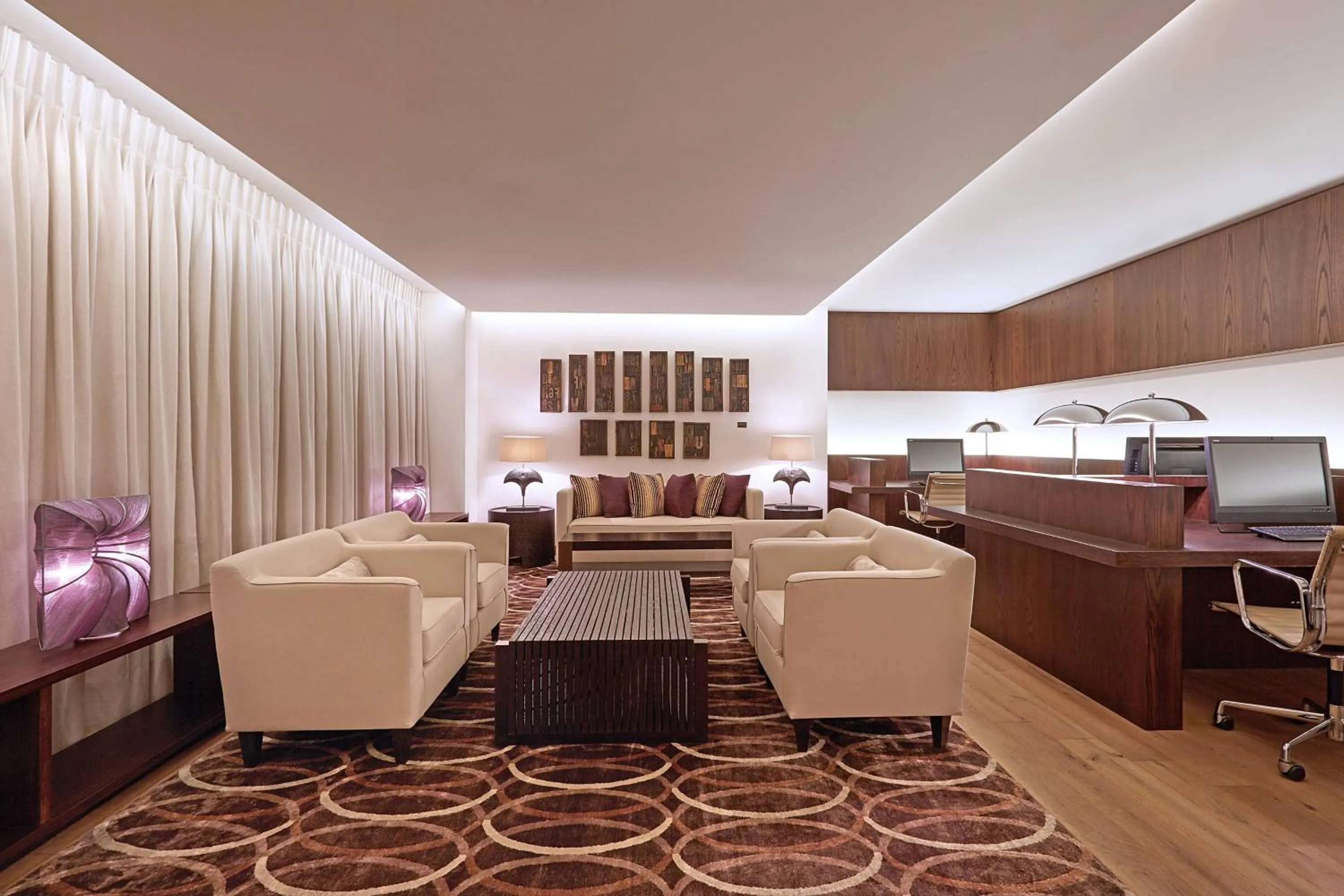 Meeting/conference room in The Romanos, a Luxury Collection Resort, Costa Navarino