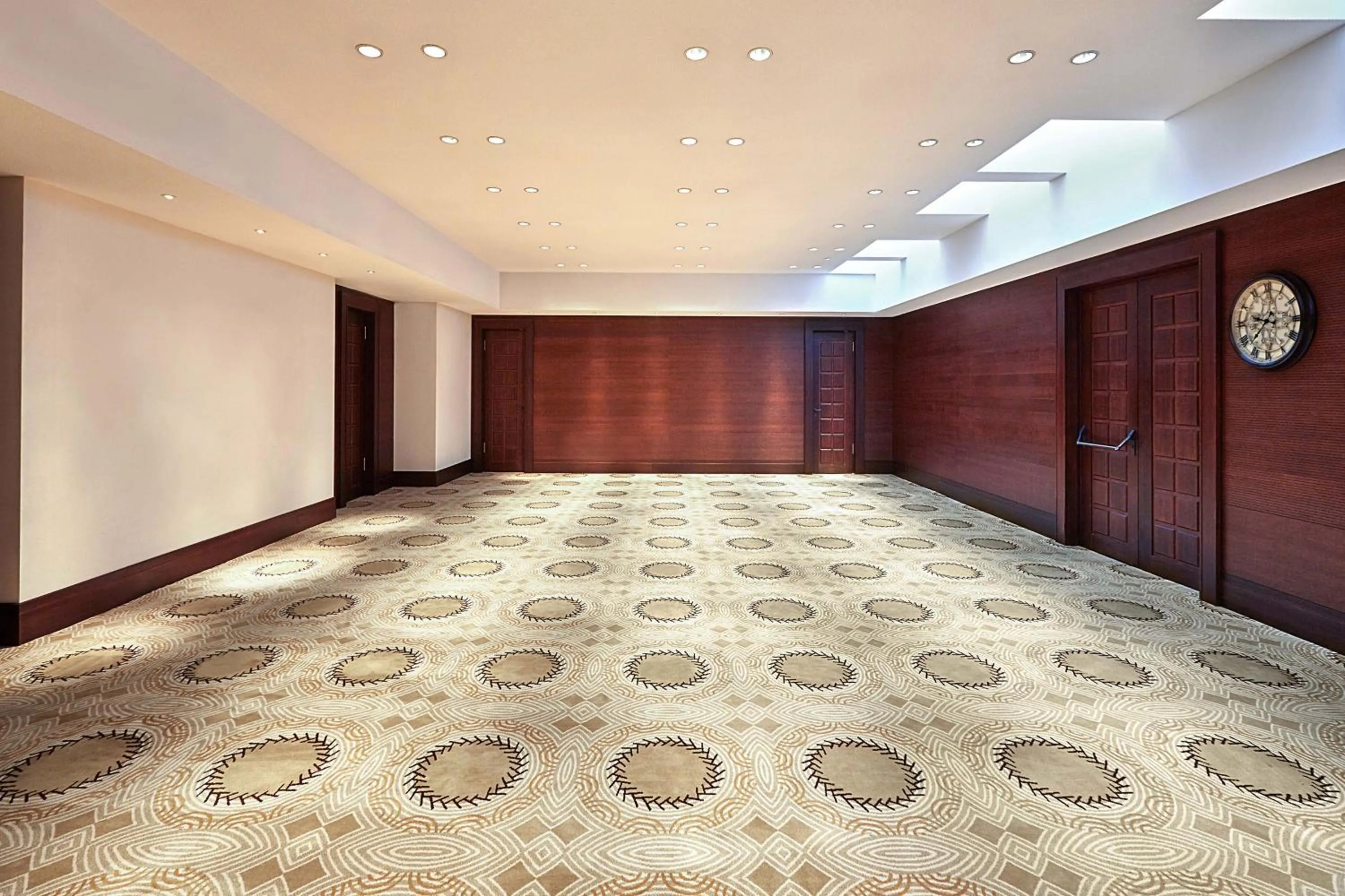 Meeting/conference room in The Romanos, a Luxury Collection Resort, Costa Navarino