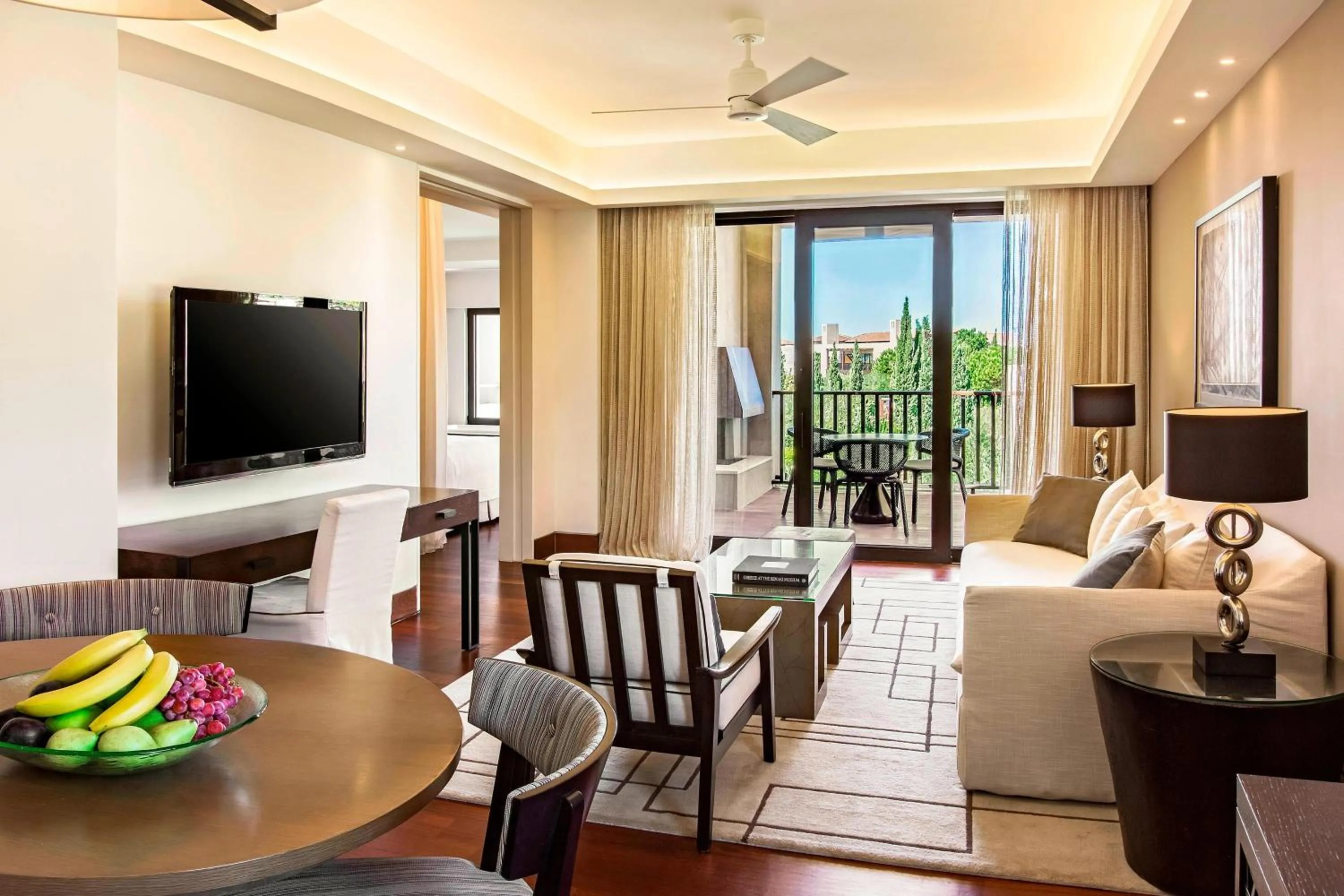 Living room in The Romanos, a Luxury Collection Resort, Costa Navarino