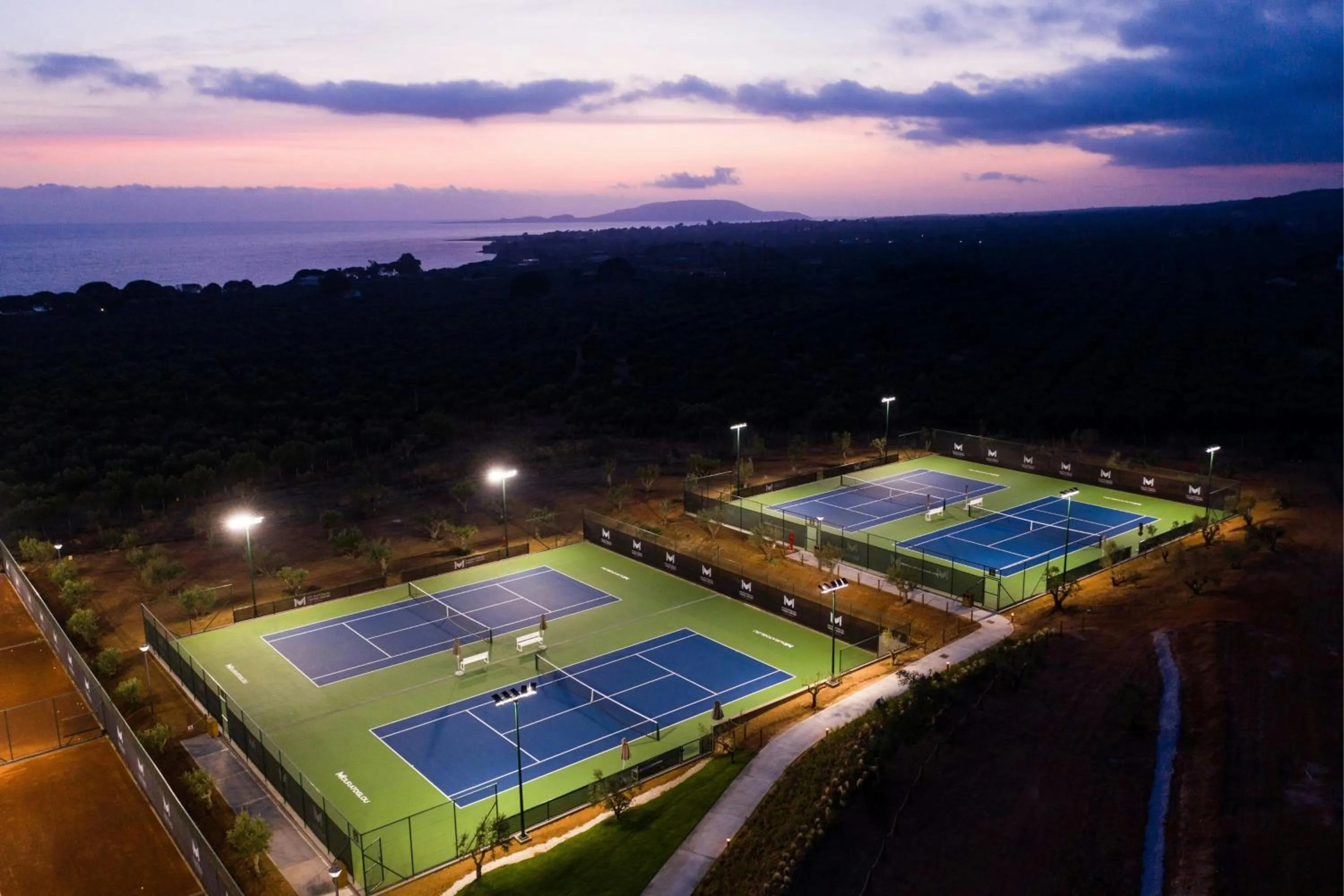 Tennis court in The Romanos, a Luxury Collection Resort, Costa Navarino