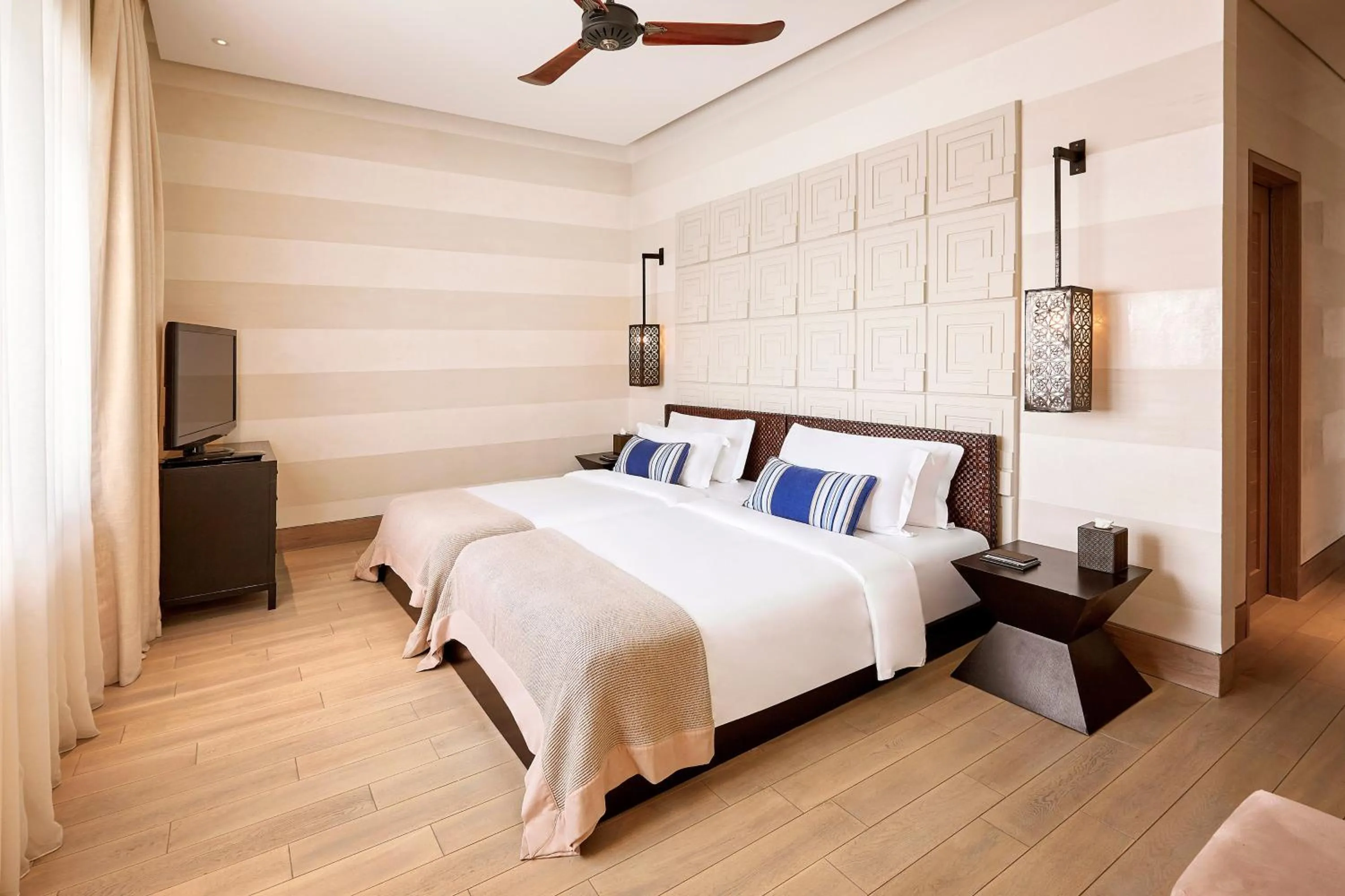 Other, Bed in The Romanos, a Luxury Collection Resort, Costa Navarino