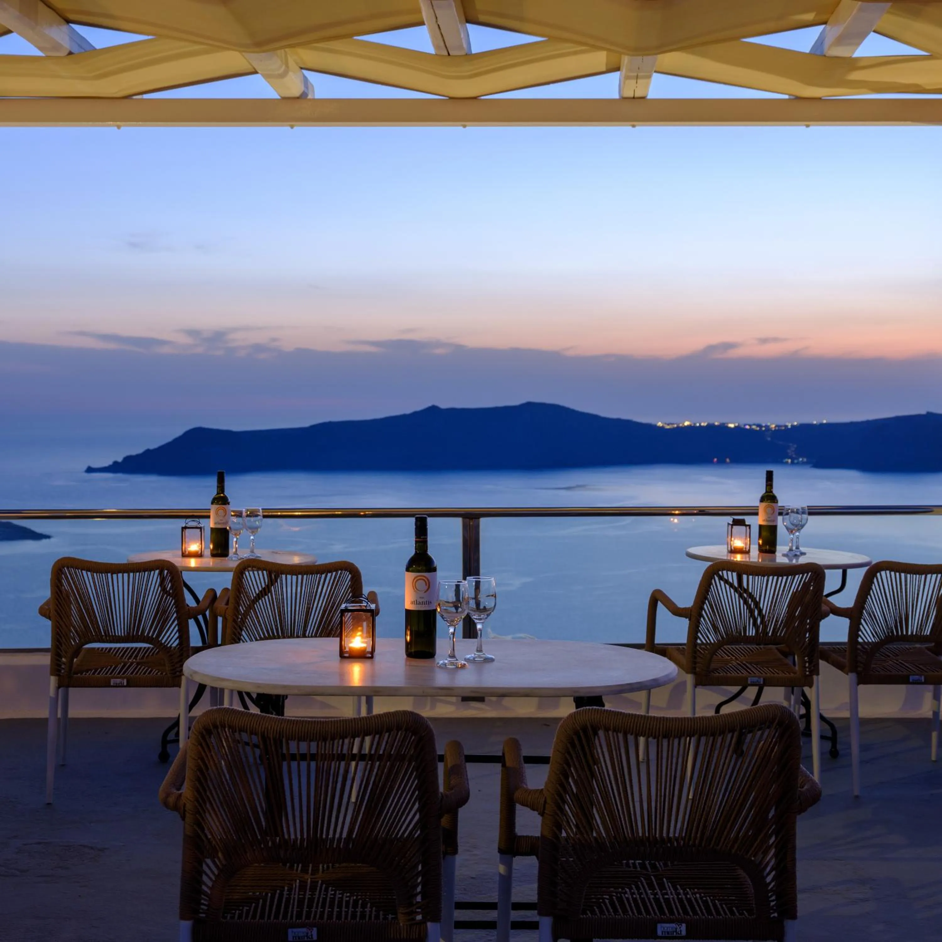 Property building in Vallas Apartments & Villas