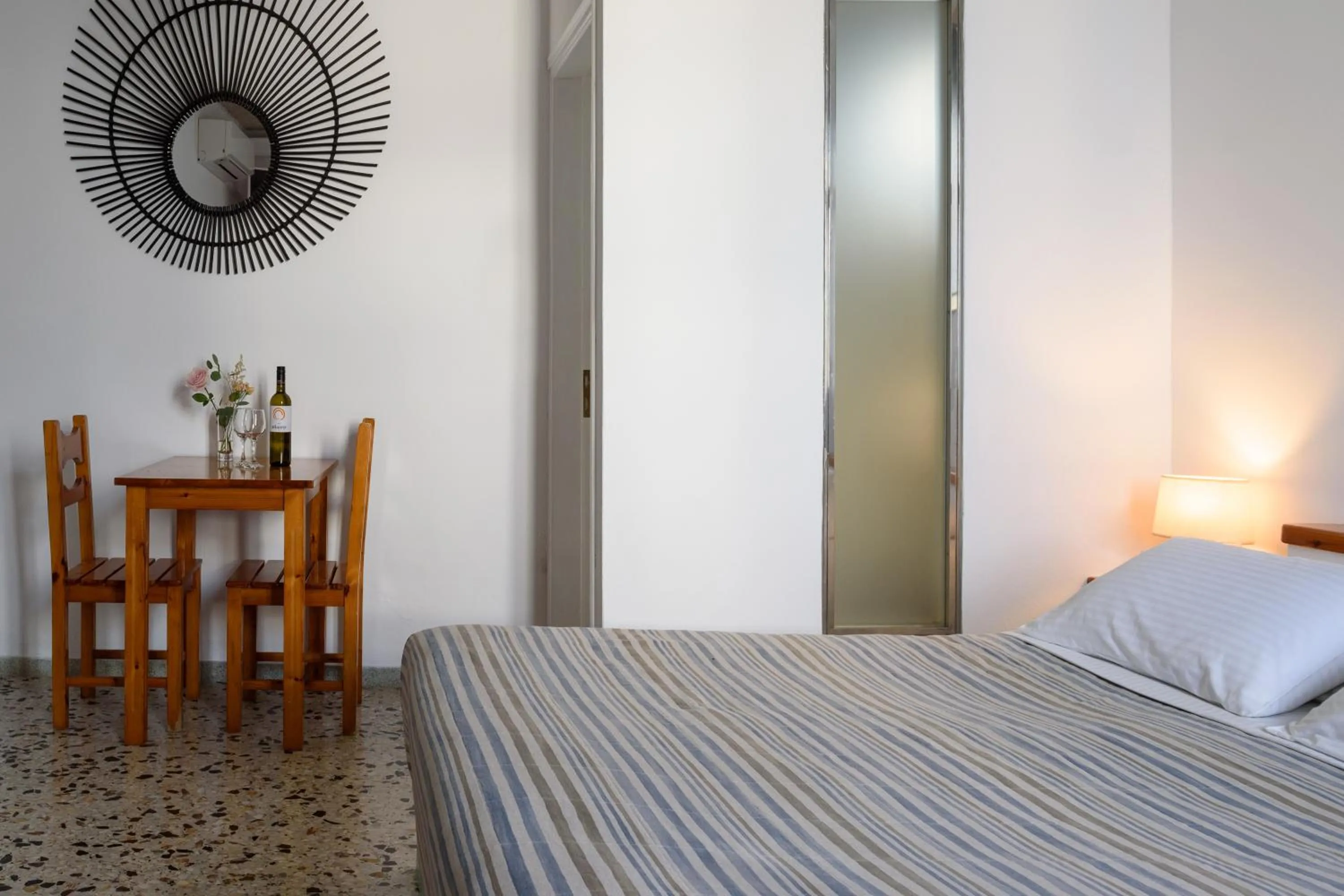 Bedroom, Bed in Vallas Apartments & Villas