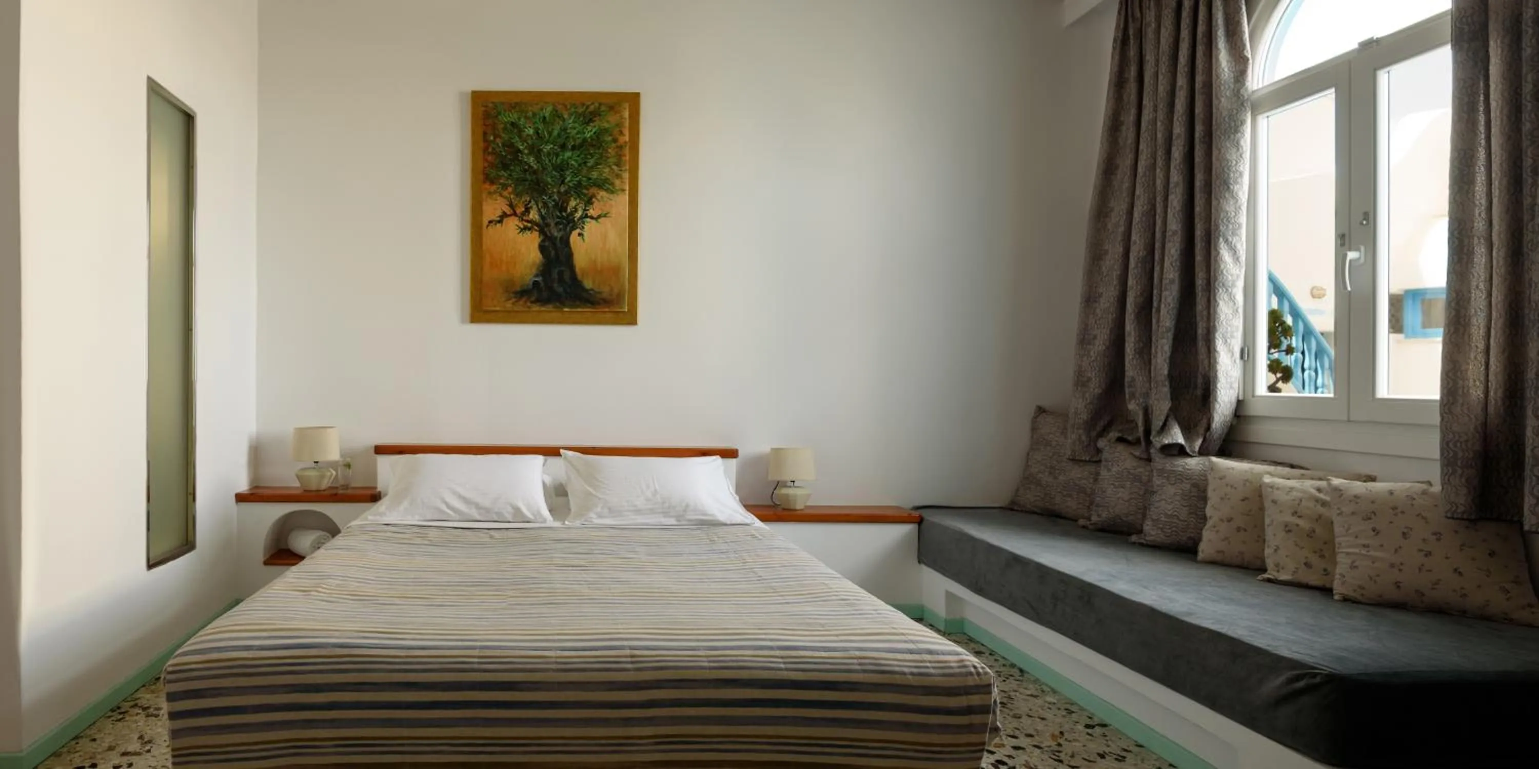 Bed in Vallas Apartments & Villas