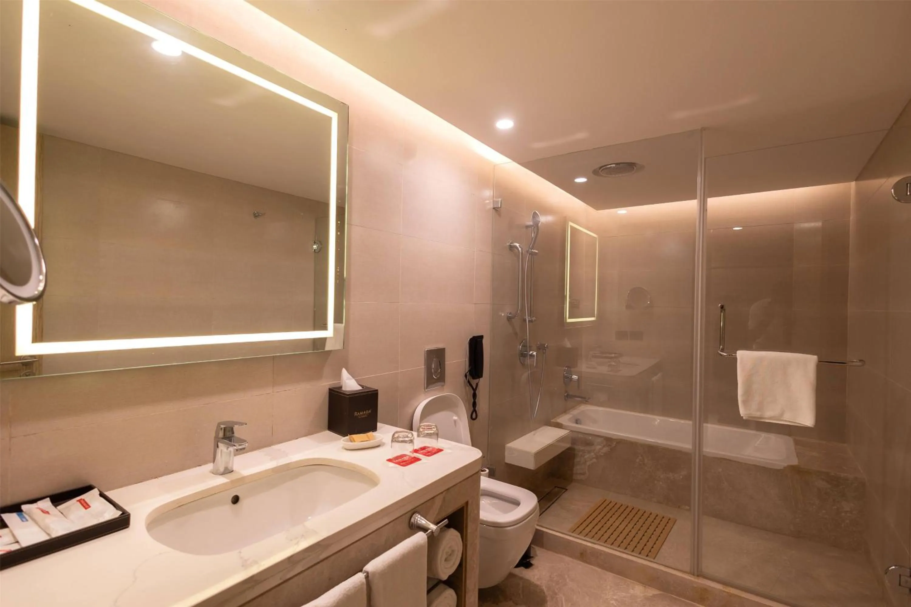 Bathroom in Ramada Plaza by Wyndham JHV Varanasi