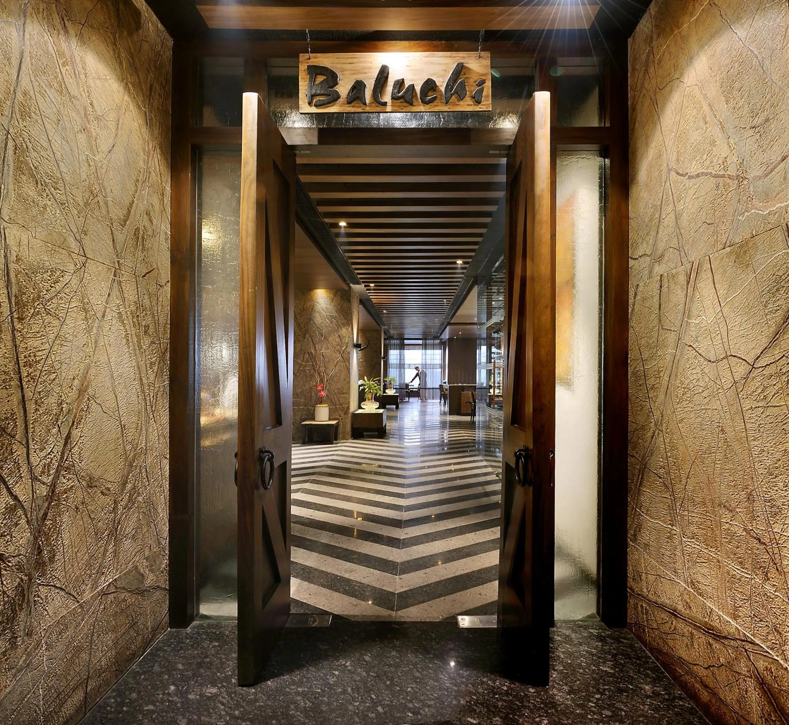 Restaurant/places to eat in The LaLiT New Delhi