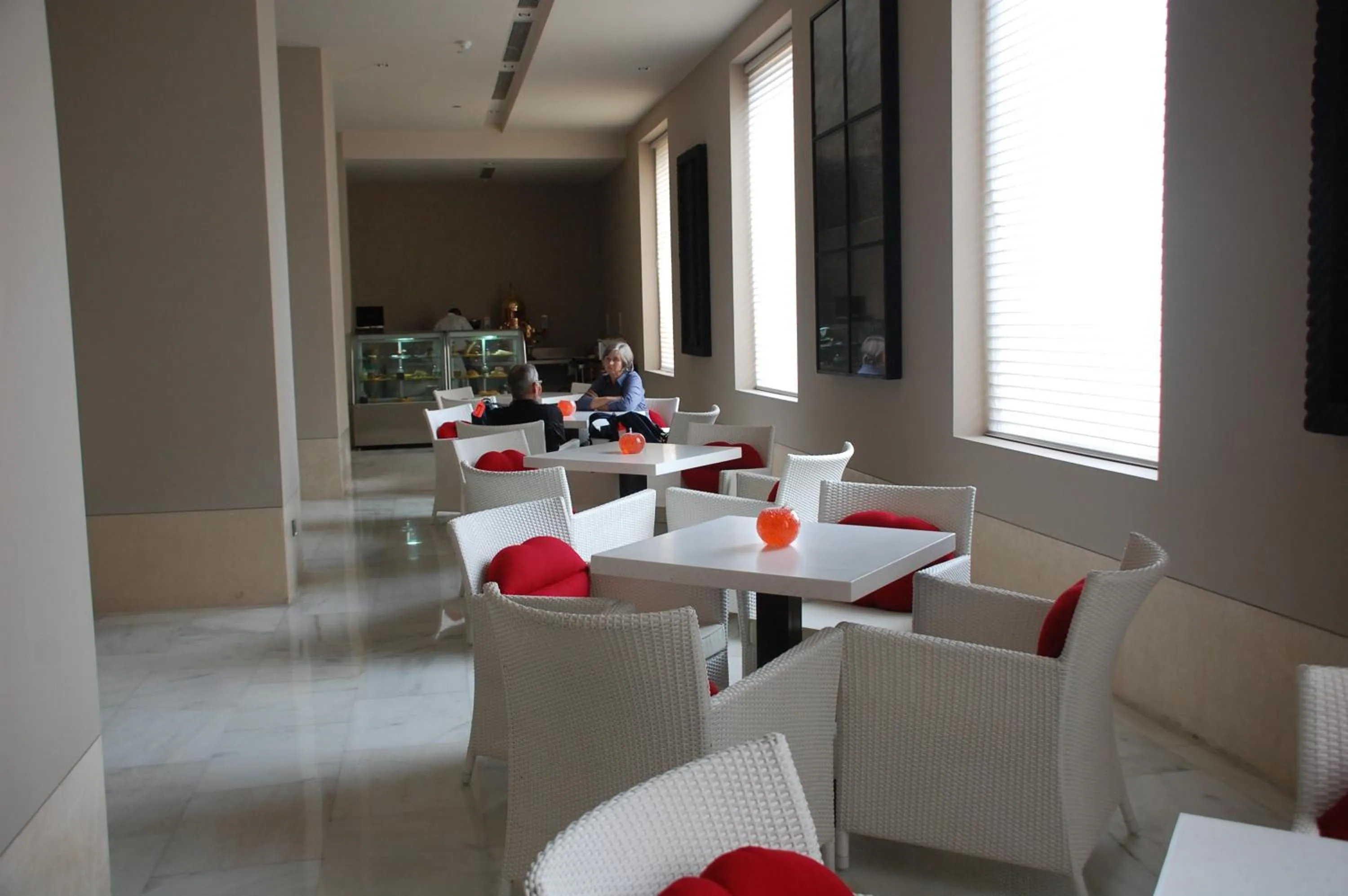 Restaurant/places to eat in The LaLiT New Delhi
